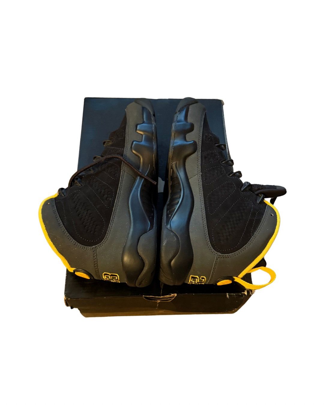 Jordan Brand Jordan 9 Retro University Gold (GS) Size US 7 / IT 37 - 2 Thumbnail