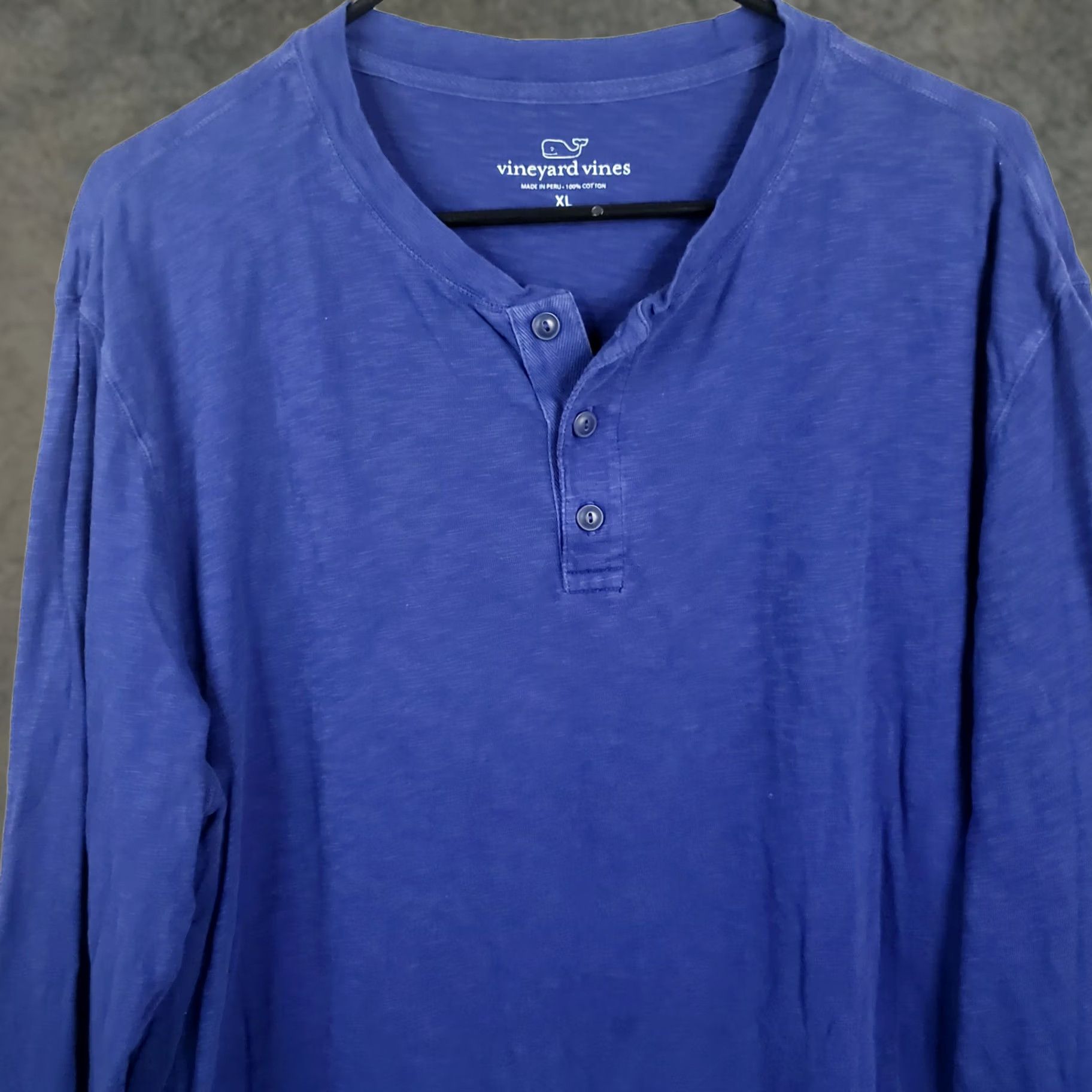Vineyard Vines Vineyard Vines Men's Henley Shirt XL Blue Whale Long Sleeve T-Shirt Men Size US XL / EU 56 / 4 - 1 Thumbnail