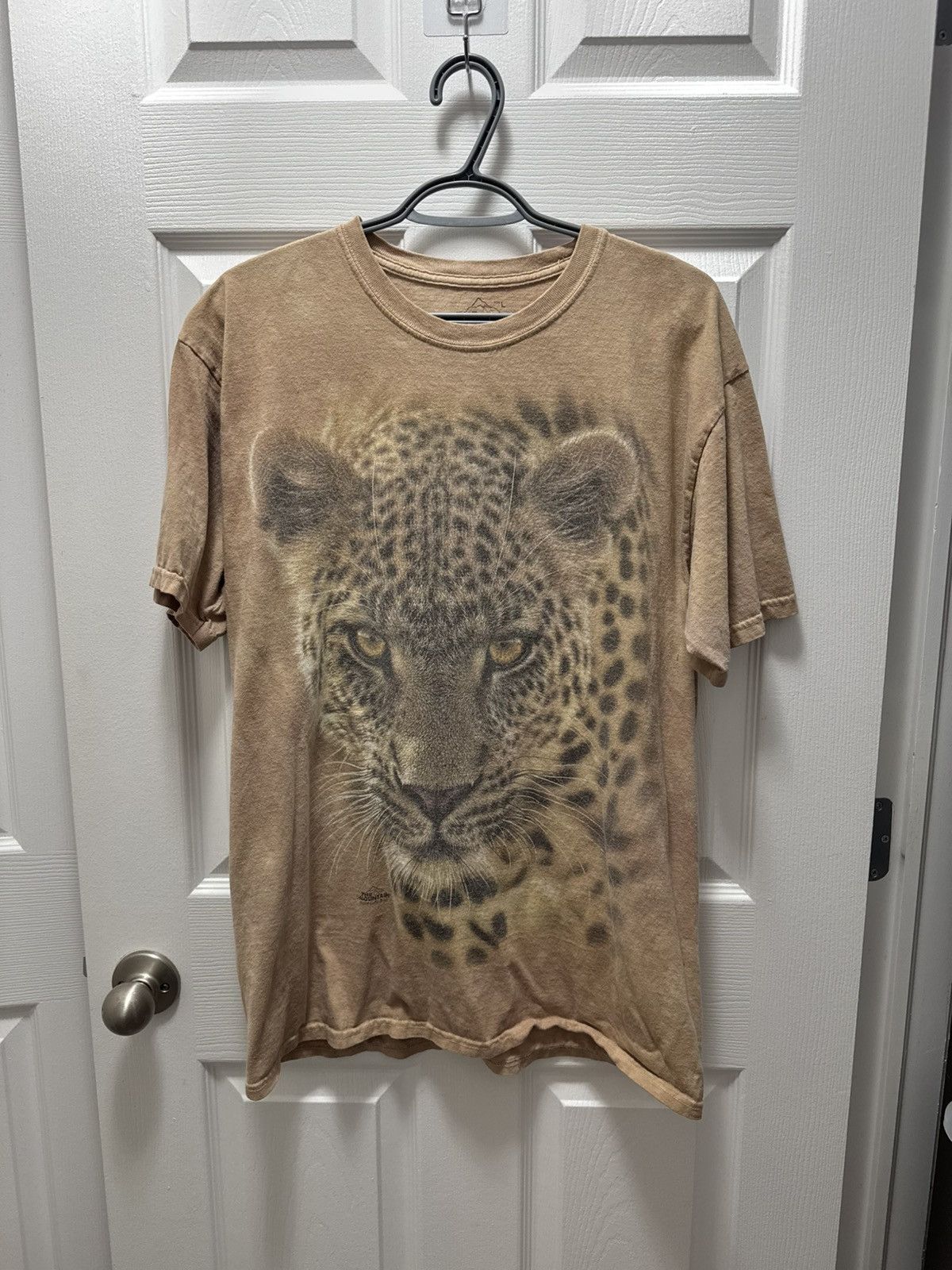 The Mountain The Mountain Cheetah Face Animal Face Faded Cotton Shirt Size US L / EU 52-54 / 3 - 1 Thumbnail