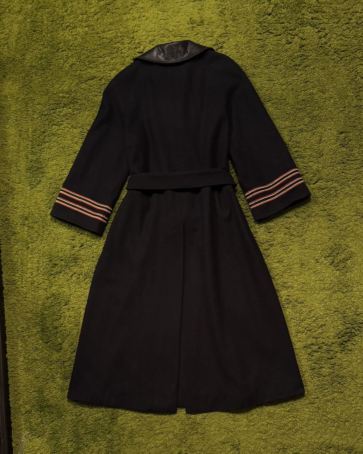 Claude Montana Claude Montana 1980s vintage archive wool belted coat Size S / US 4 / IT 40 - 3 Thumbnail