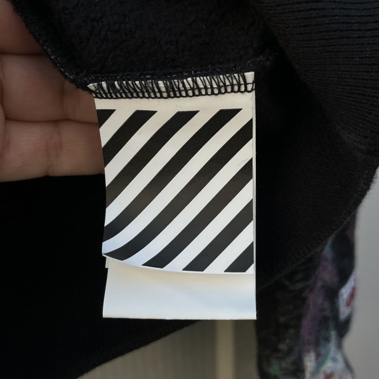 Off-White 2021 Off White Galaxy Brushed ‘Seeing Things’ Crewneck Sz L Size US L / EU 52-54 / 3 - 4 Thumbnail