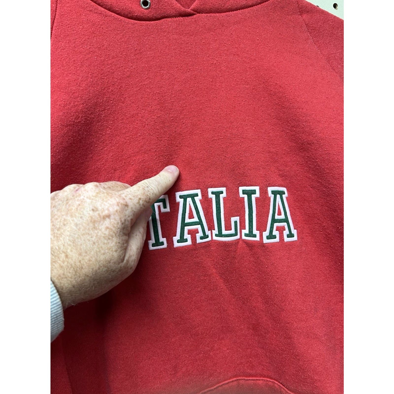Fruit Of The Loom VINTAGE Fruit of the Loom Hoodie XL Red Pullover Y2K Sweatshirt USA Made Size US XL / EU 56 / 4 - 2 Thumbnail