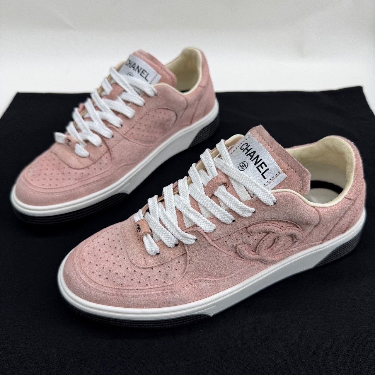 Chanel Chanel Retro Pink Lowtop Sneakers us_6-5 Women Size US 6.5 / IT 36.5 - 1 Thumbnail