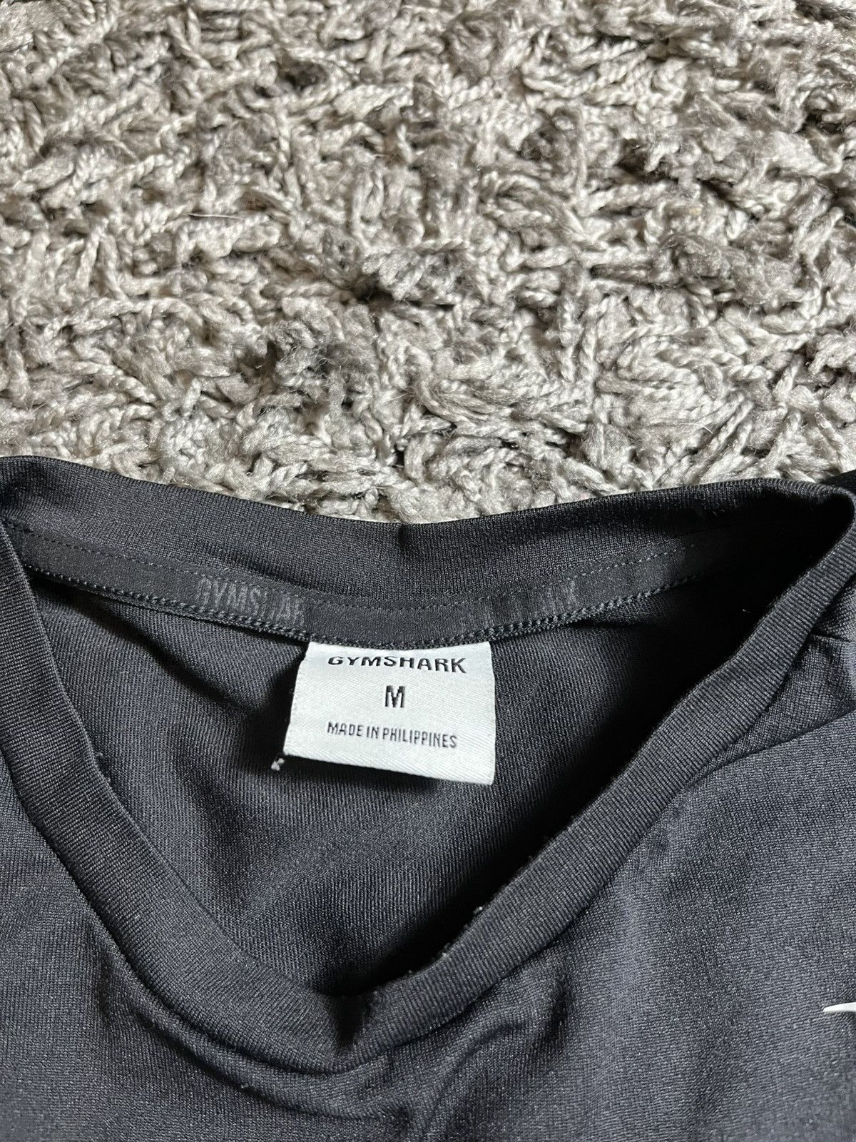 Gymshark GYMSHARK ATHLETIC TRAINING POLYESTER LONGSLEVE SHIRT Size US M / EU 48-50 / 2 - 3 Thumbnail
