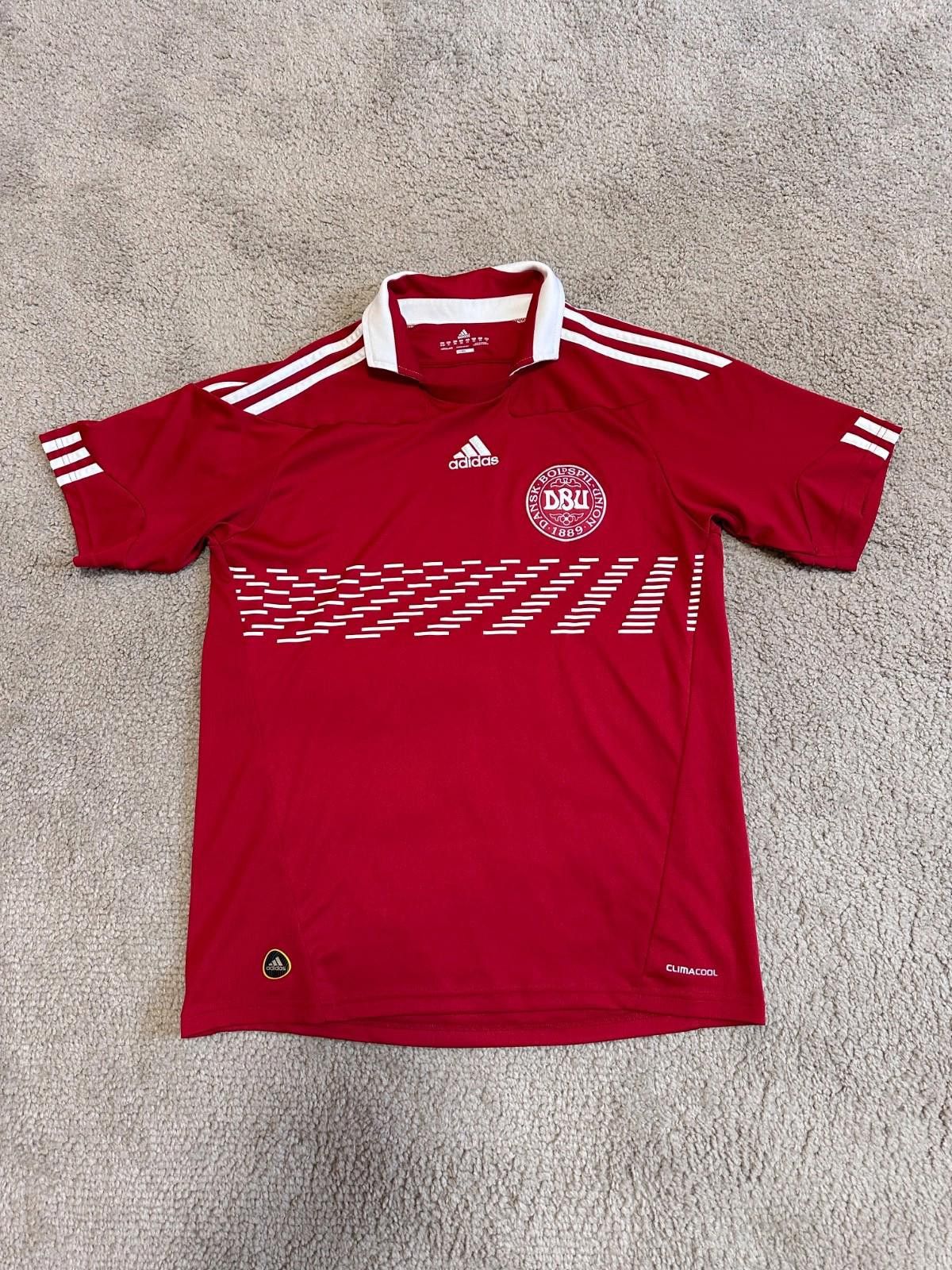 Adidas Denmark Home football shirt 2010 Soccer Adidas Jersey sz S Size US XS / EU 42 / 0 - 1 Thumbnail
