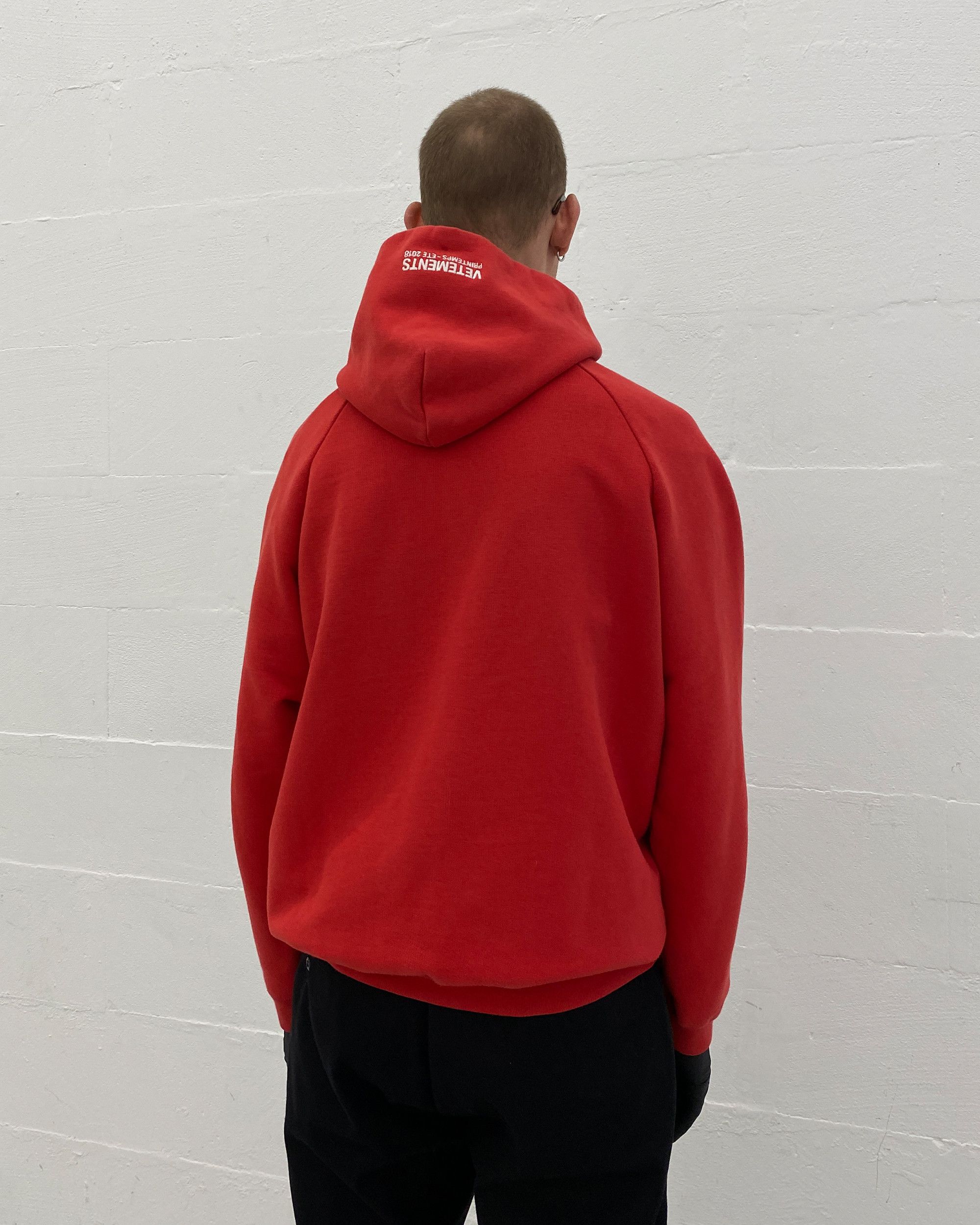 Tommy Hilfiger × Vetements SS2018 Big Logo Raglan Hoodie Size US XL / EU 56 / 4 - 8 Thumbnail
