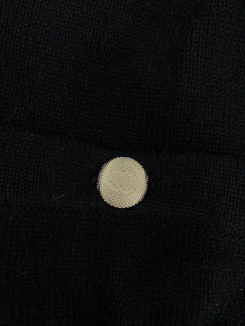 Chanel Chanel Black and white color-blocked sweater jacket Size XS / US 0-2 / IT 36-38 - 6 Thumbnail