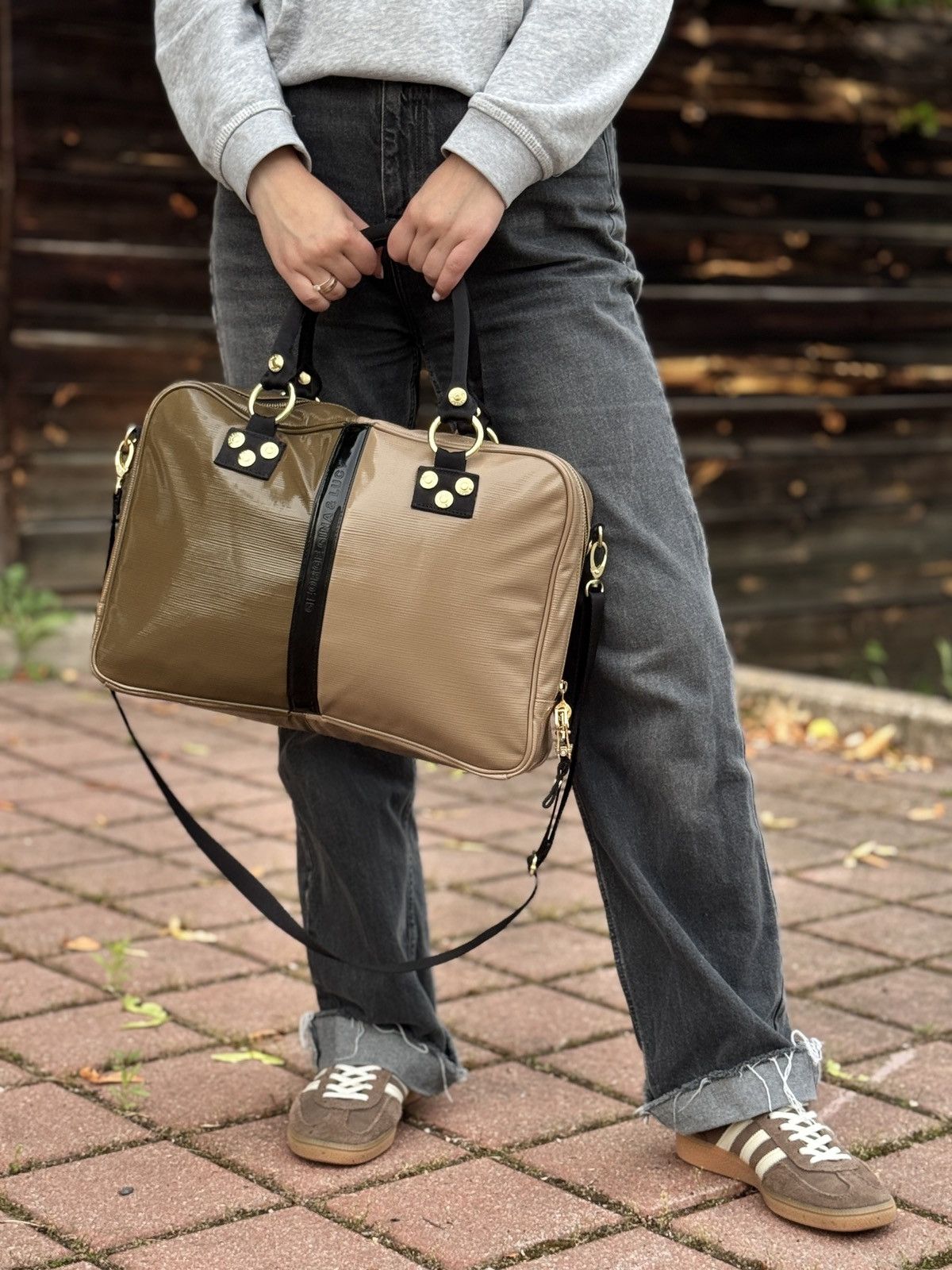 Designer × George Gina & Lucy NEW GEORGE GINA & LUCY HOOLEYMOOLEY GLOSS HANDLE BAG Size ONE SIZE - 3 Thumbnail