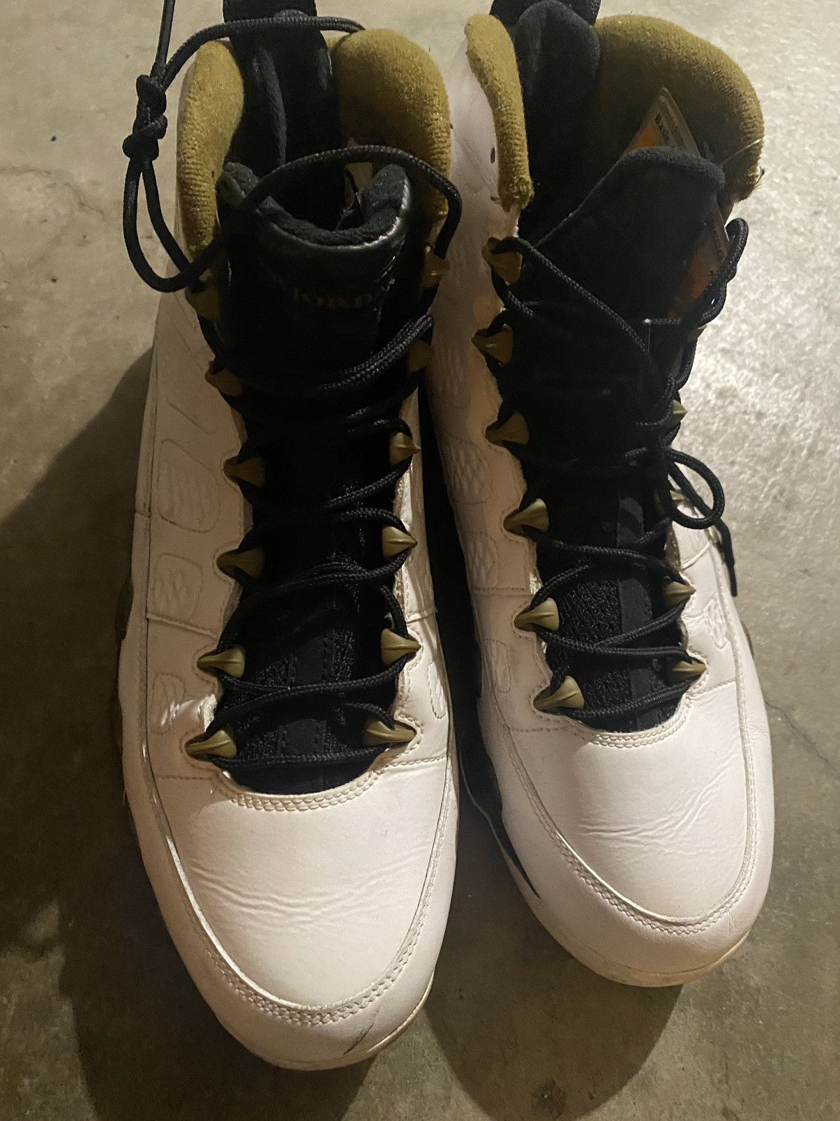 Jordan Brand × Nike Jordan 9 Statue Size US 11.5 / EU 44-45 - 4 Thumbnail