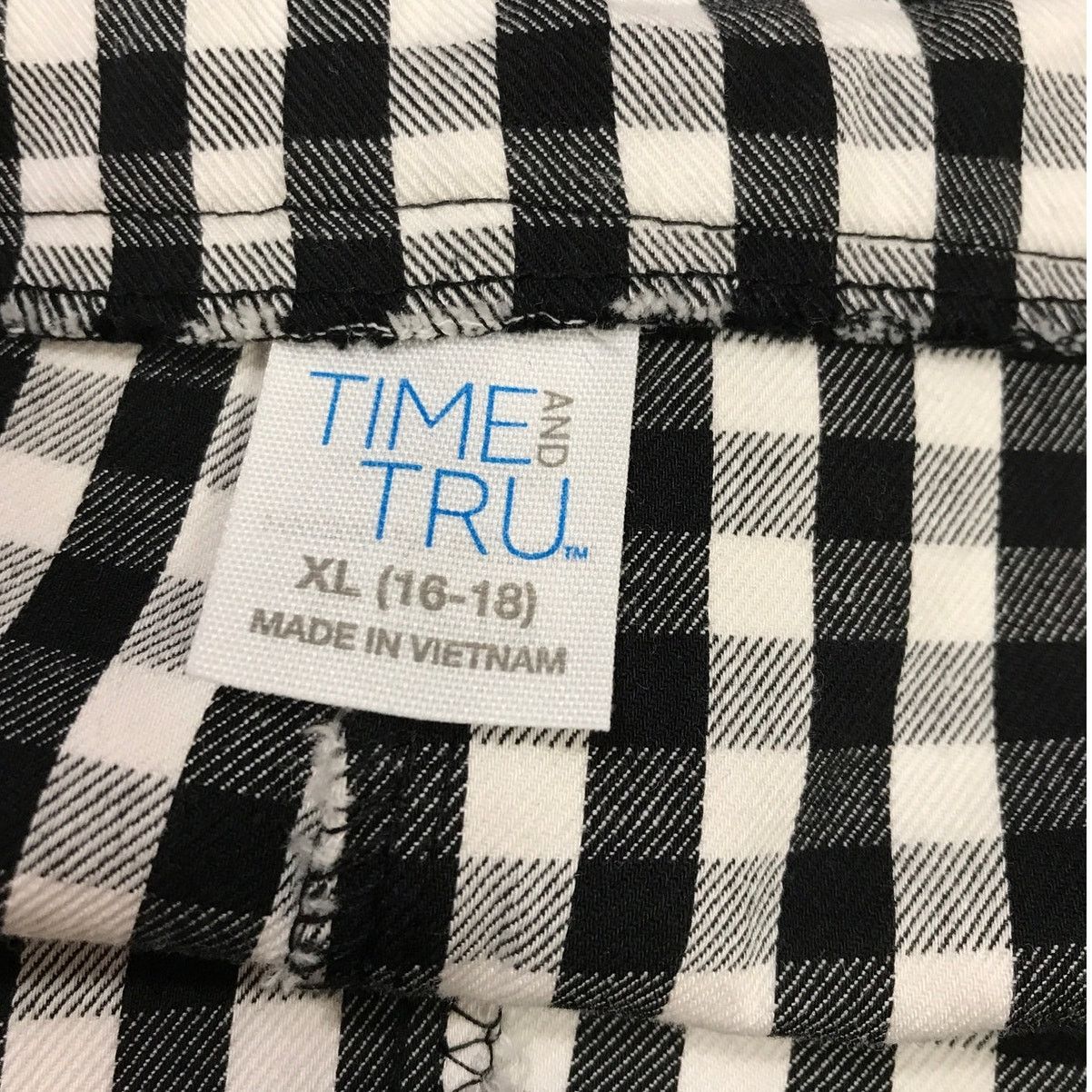 Other Time and Tru Gingham Check Stretch Bermuda Shorts XL Size 40" / US 18 - 3 Thumbnail