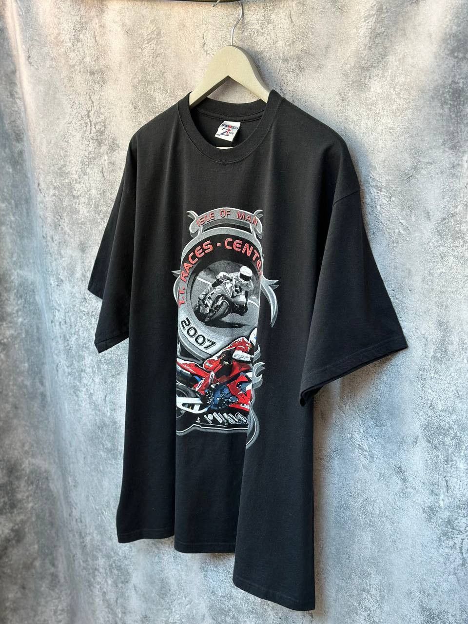 Vintage ISLE OF MAN TT 2007 "Centenary" Yamaha R1 Crew Neck T-Shirt Size US XXL / EU 58 / 5 - 2 Thumbnail