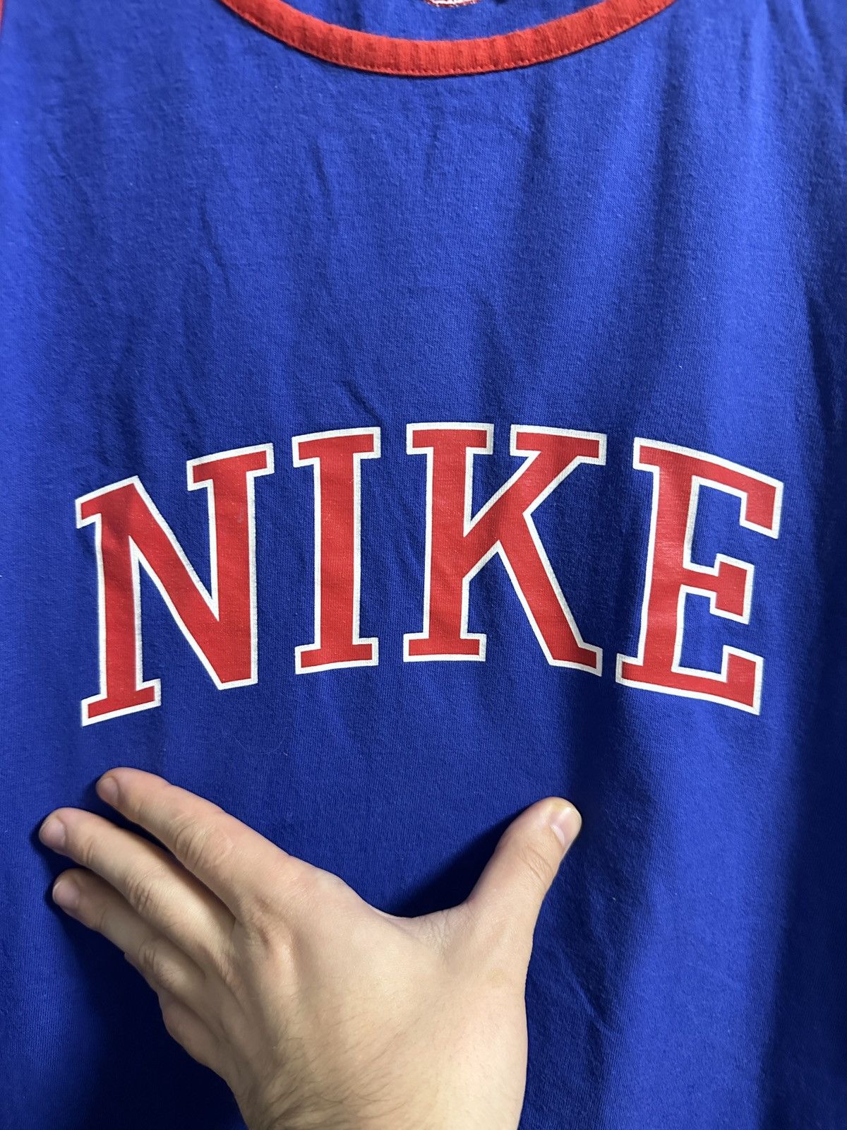 Nike Rare Vintage Tee Nike Big Logo Small swoosh Y2K style. Size US XL / EU 56 / 4 - 2 Thumbnail