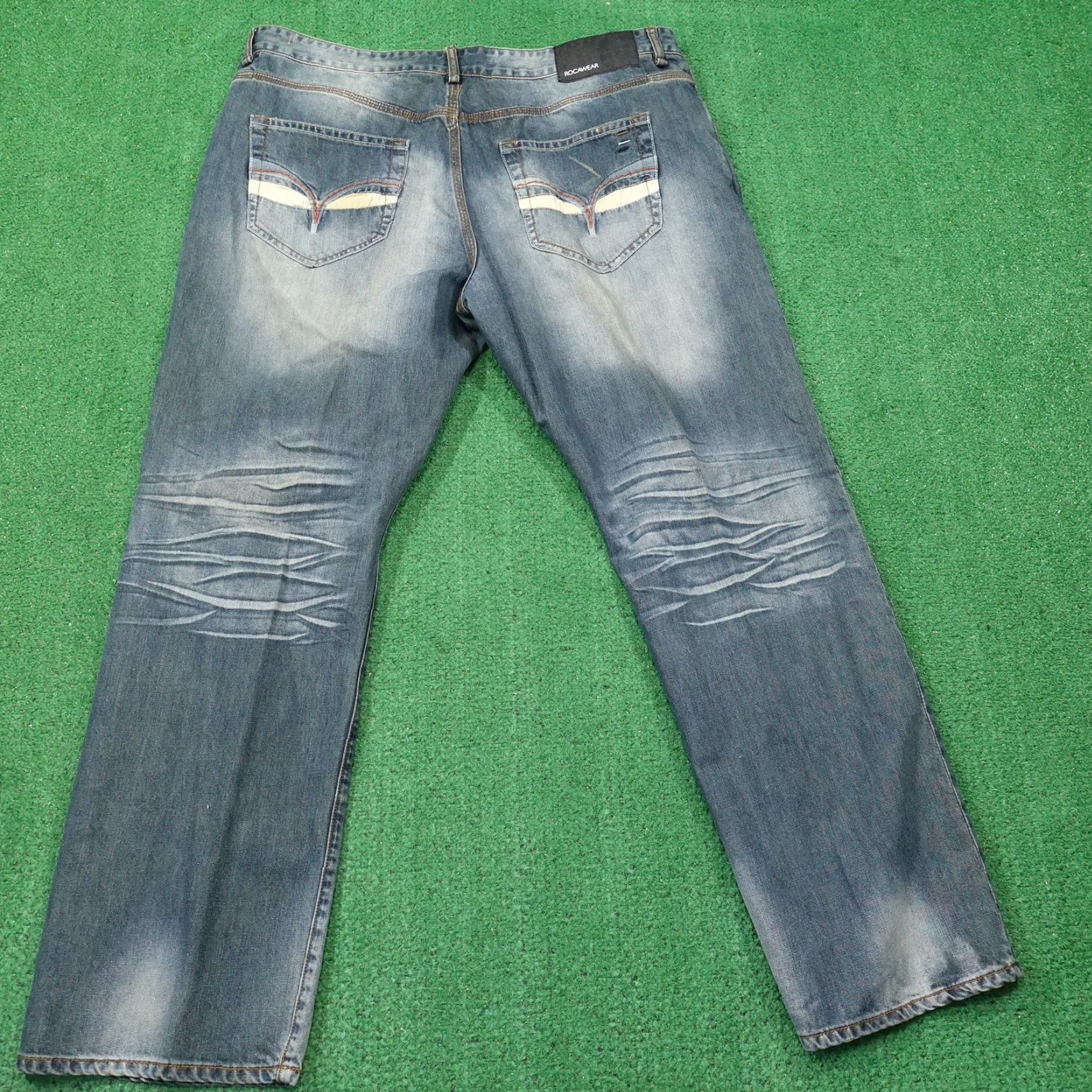 Rocawear Vintage Rocawear Relaxed Fit Denim Jeans Size 42 Blue Hip-Hop Style Men’s 33.5 Inseam Size US 42 / EU 58 - 6 Thumbnail