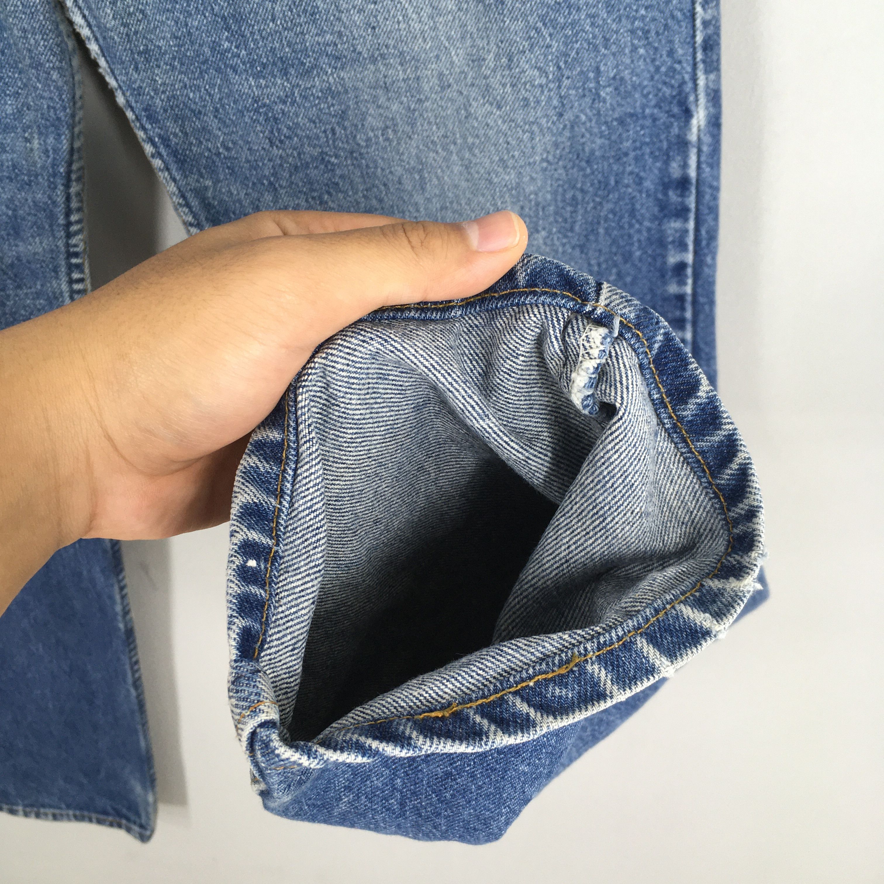 Levi's Size 31x30 Vintage 80s Levi's 505 Faded Blue Jeans S573 Size US 31 - 5 Thumbnail