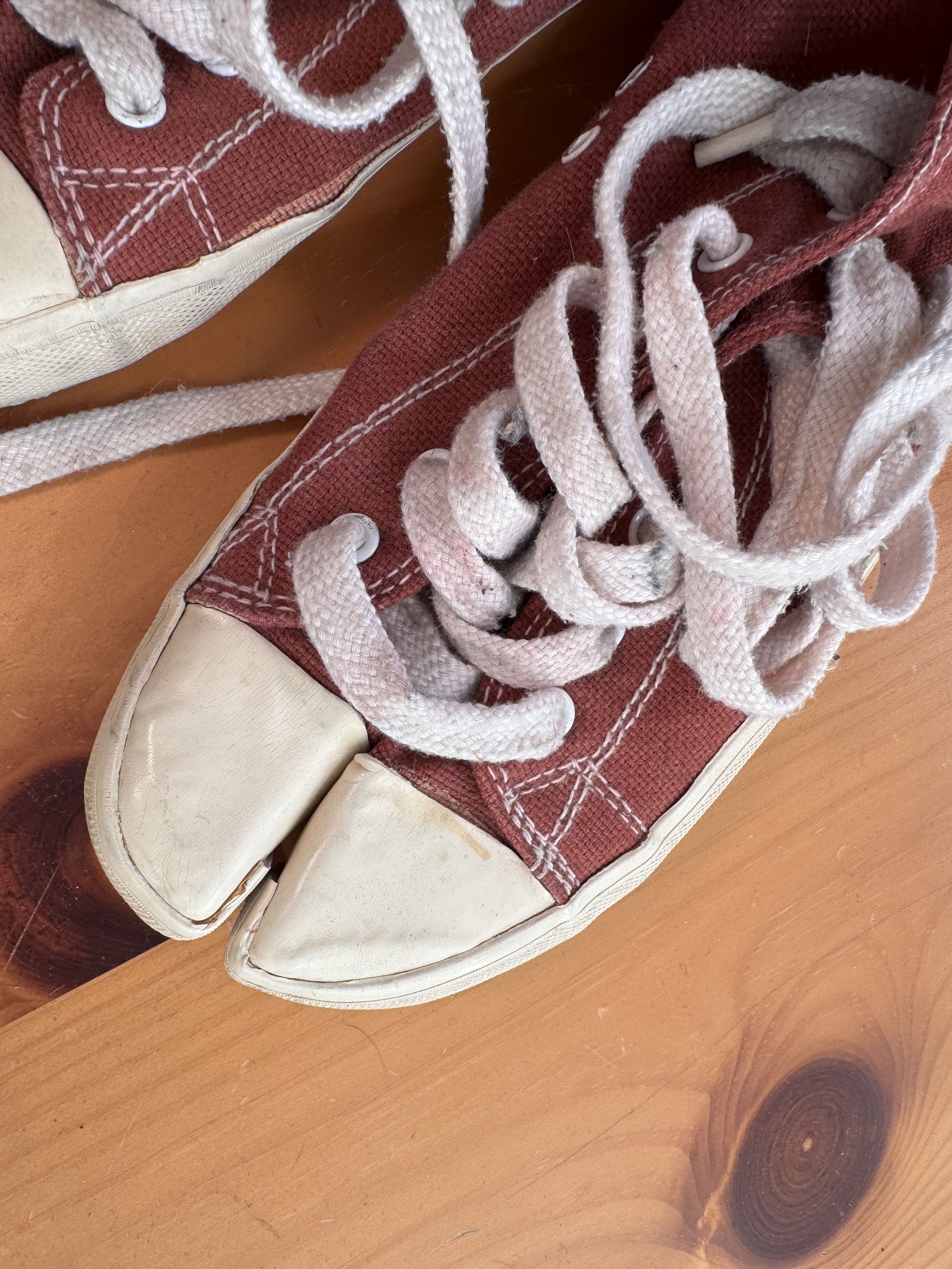 Maison Margiela SS08 Margiela RARE OG Tabi Hightop Converse MM6 red Size US 7 / EU 40 - 3 Thumbnail