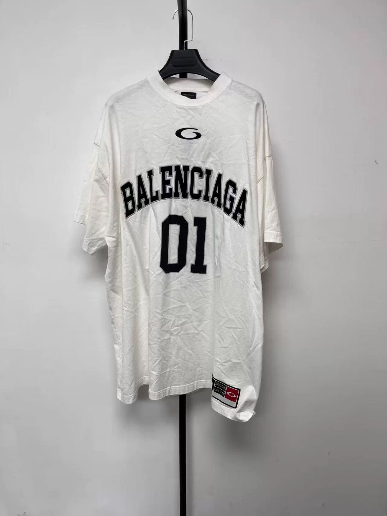 Balenciaga balenciaga basketball loose t-shirt for men Size US L / EU 52-54 / 3 - 1 Thumbnail