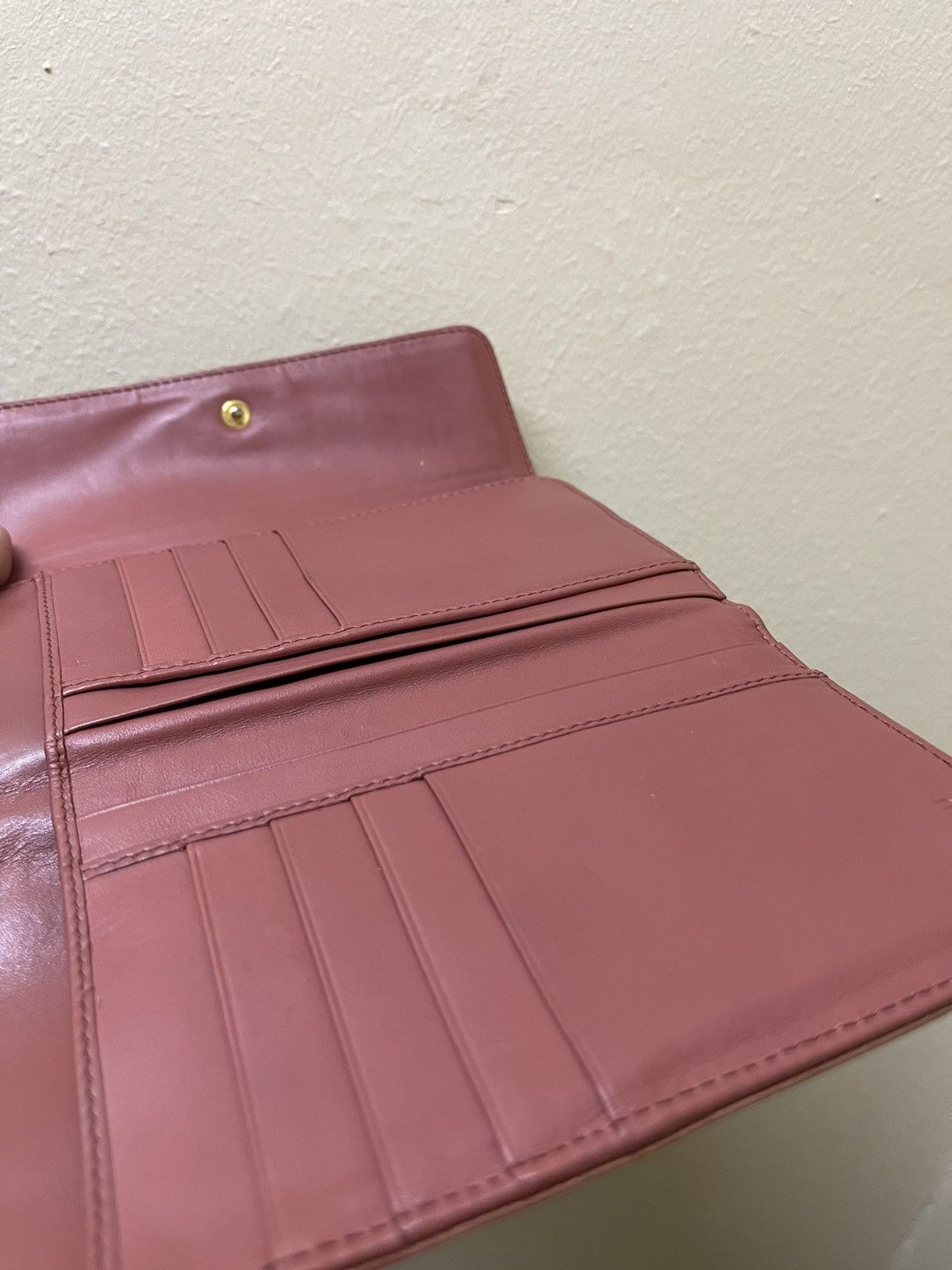Miu Miu NEED GONE ASAP ‼️ Miu Miu Clutch Bag Size ONE SIZE - 12 Thumbnail
