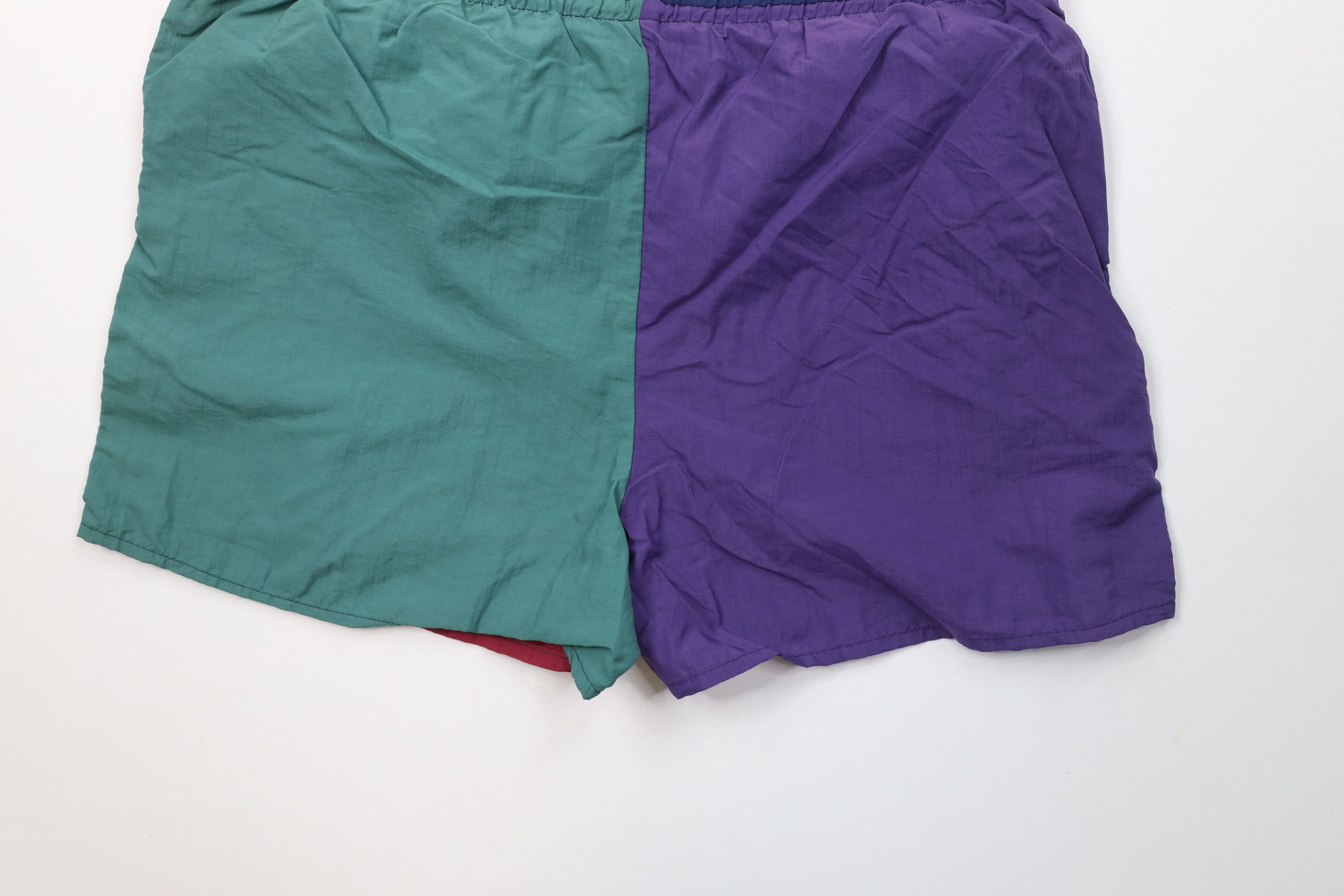 Vintage Vintage 90s Streetwear Block Tribal Sun Lined Shorts USA Size US 34 / EU 50 - 12 Thumbnail