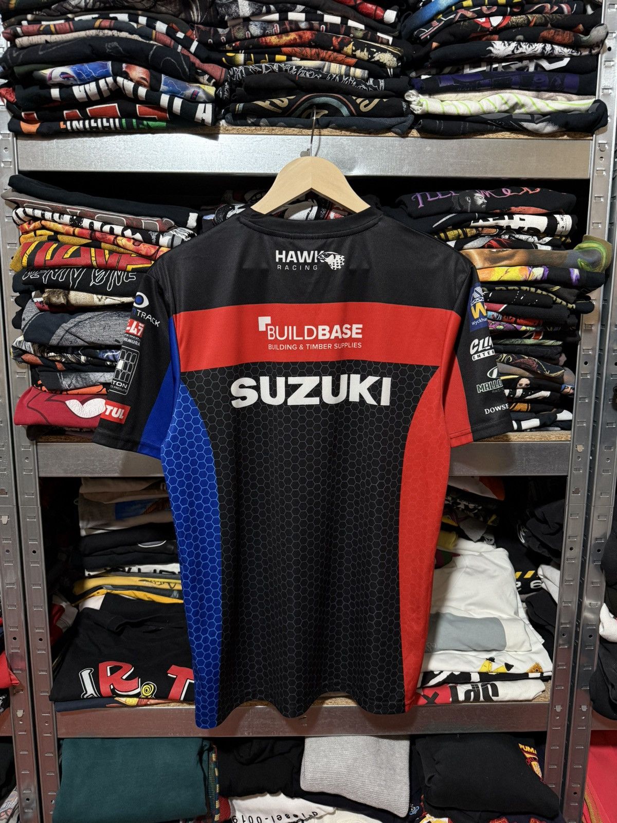 Vintage Suzuki BuildBase Superbike Official Team Hawk Racing T-Shirt Size US M / EU 48-50 / 2 - 2 Thumbnail