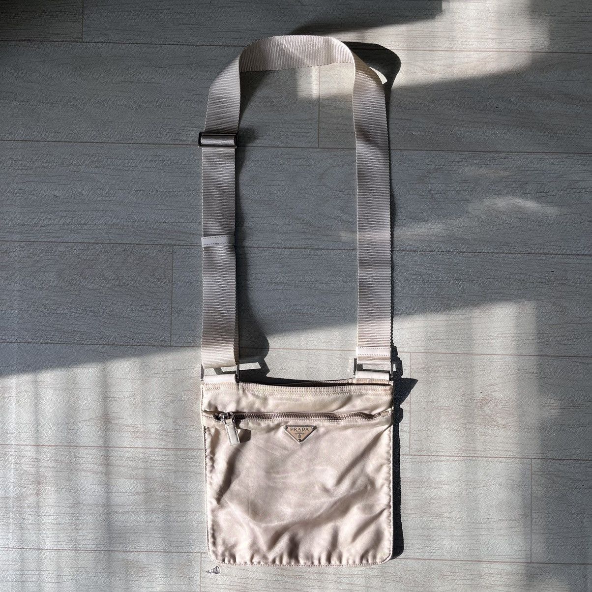 Prada Vintage💥 Prada nylon sling bag 🟡 Size ONE SIZE - 1 Thumbnail