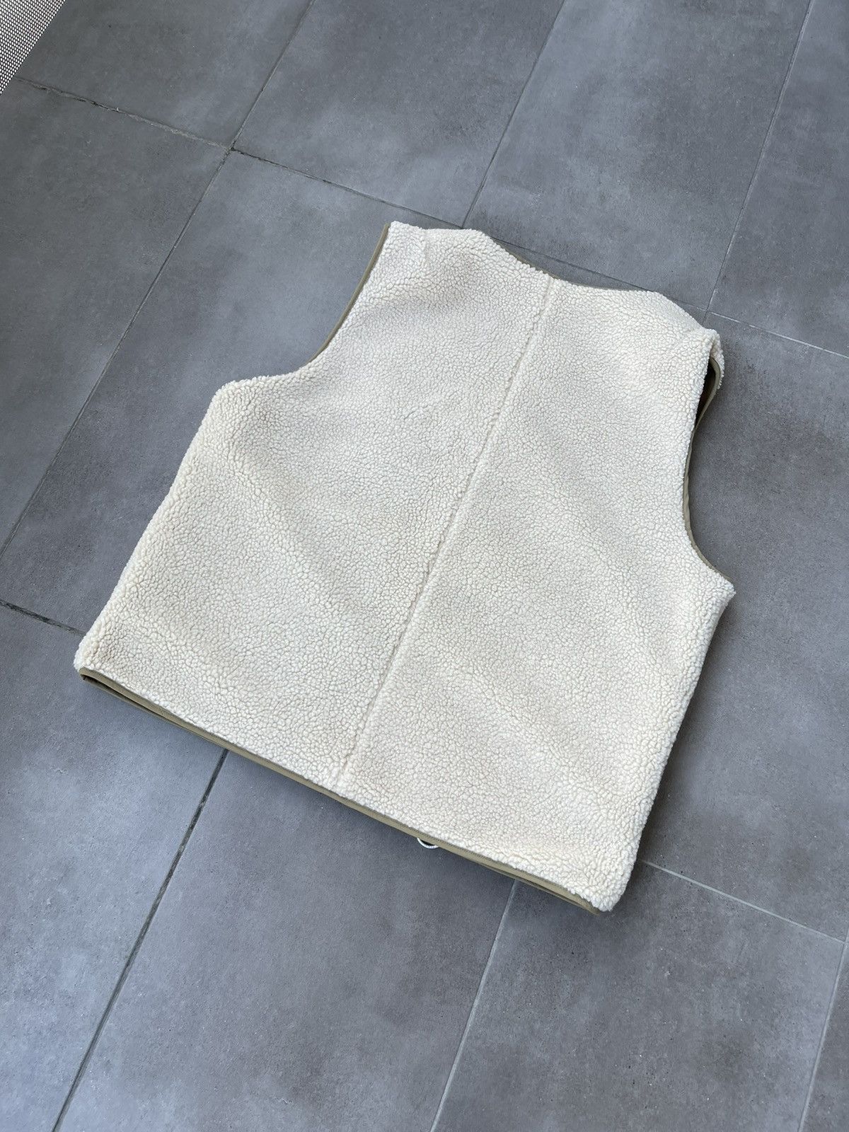 Allsaints !DS! SS23 Allsaints Vibo Reversible Technical Beige Vest Size US M / EU 48-50 / 2 - 21 Thumbnail