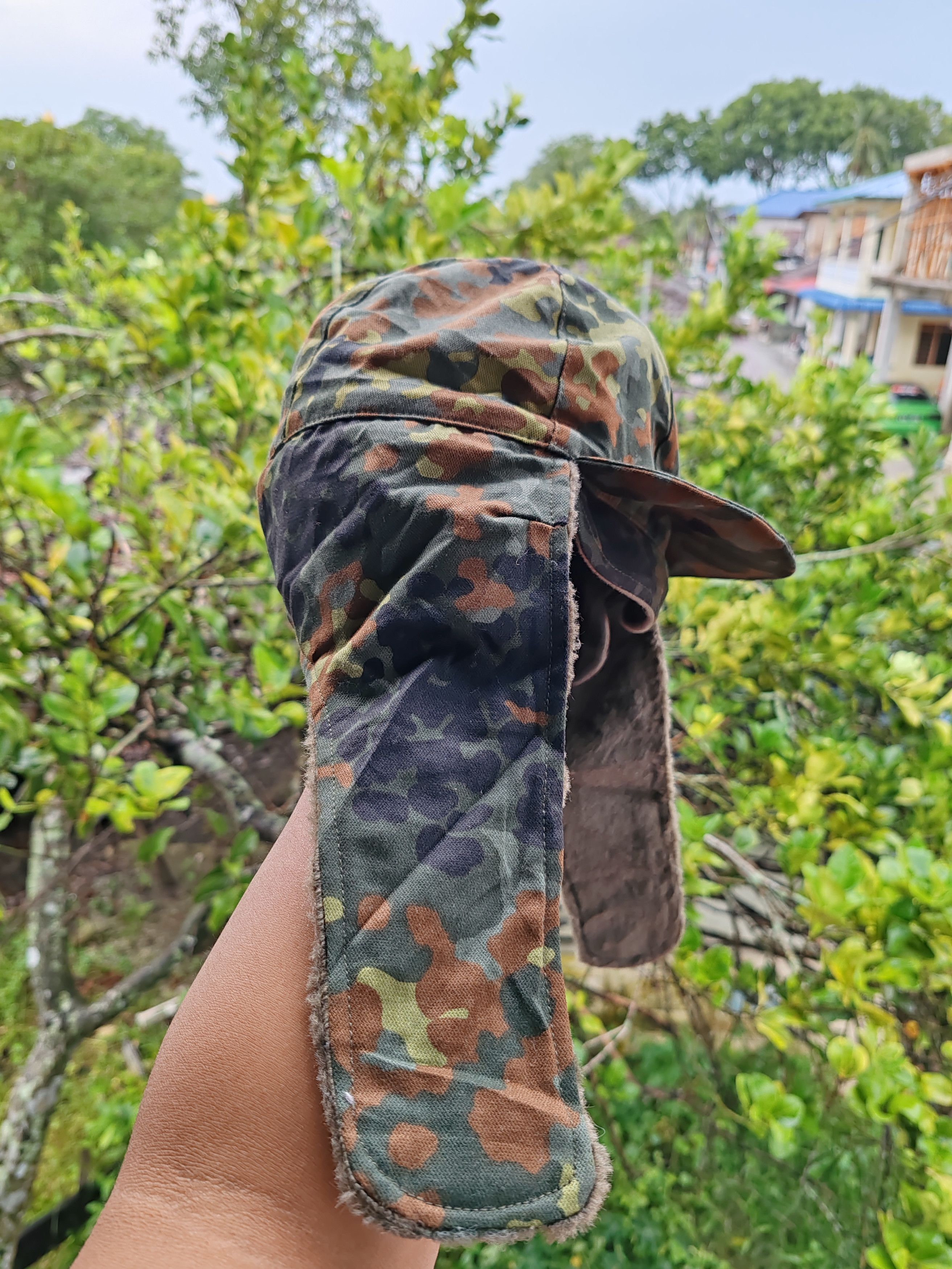 Vintage Genuine German Army Cold Weather Hat in Flecktarn Camo Size ONE SIZE - 4 Thumbnail