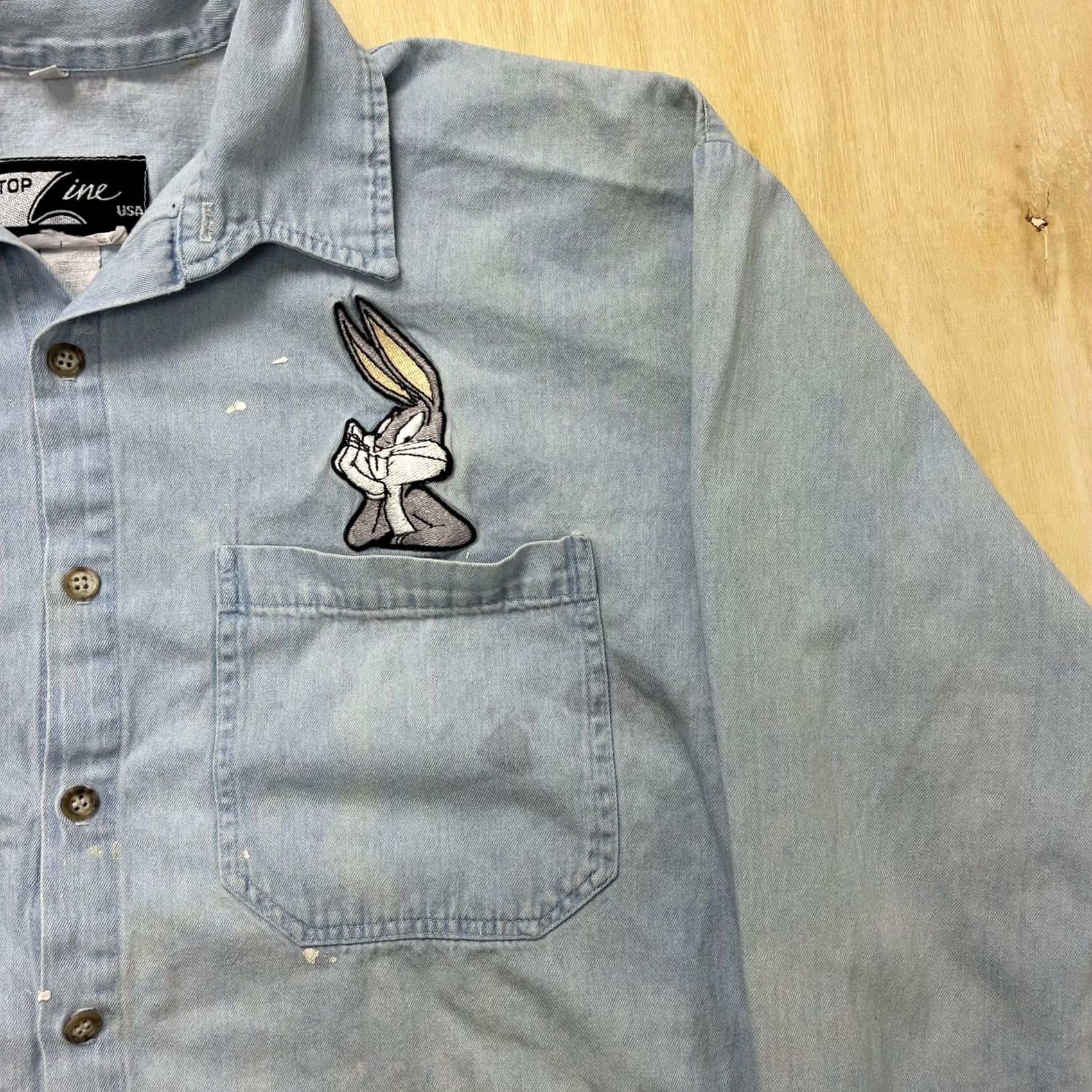 Vintage Vintage Looney Tunes Mens Large Blue Chambray Long Sleeve Button-Up Distressed Size US L / EU 52-54 / 3 - 2 Thumbnail