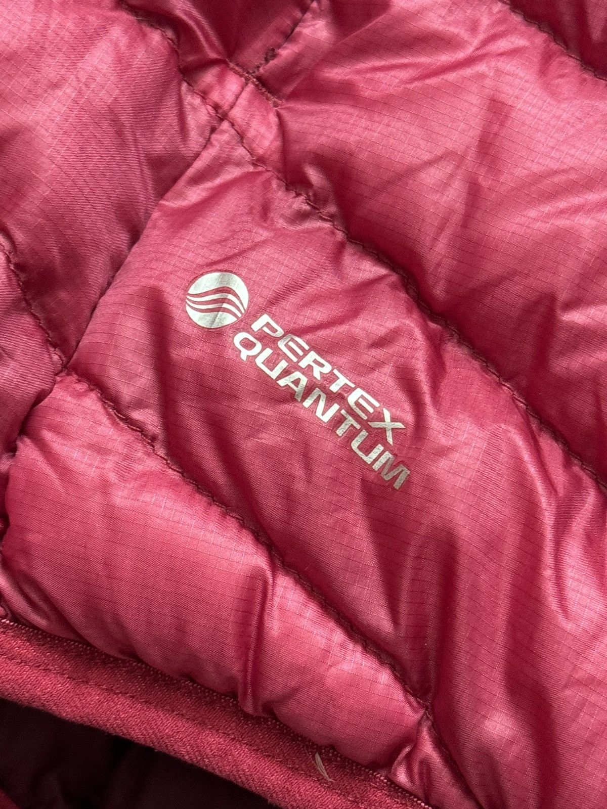 Haglofs Haglofs S Wmns pink down jacket quilted outdoor pertex quant Size L / US 10 / IT 46 - 7 Thumbnail