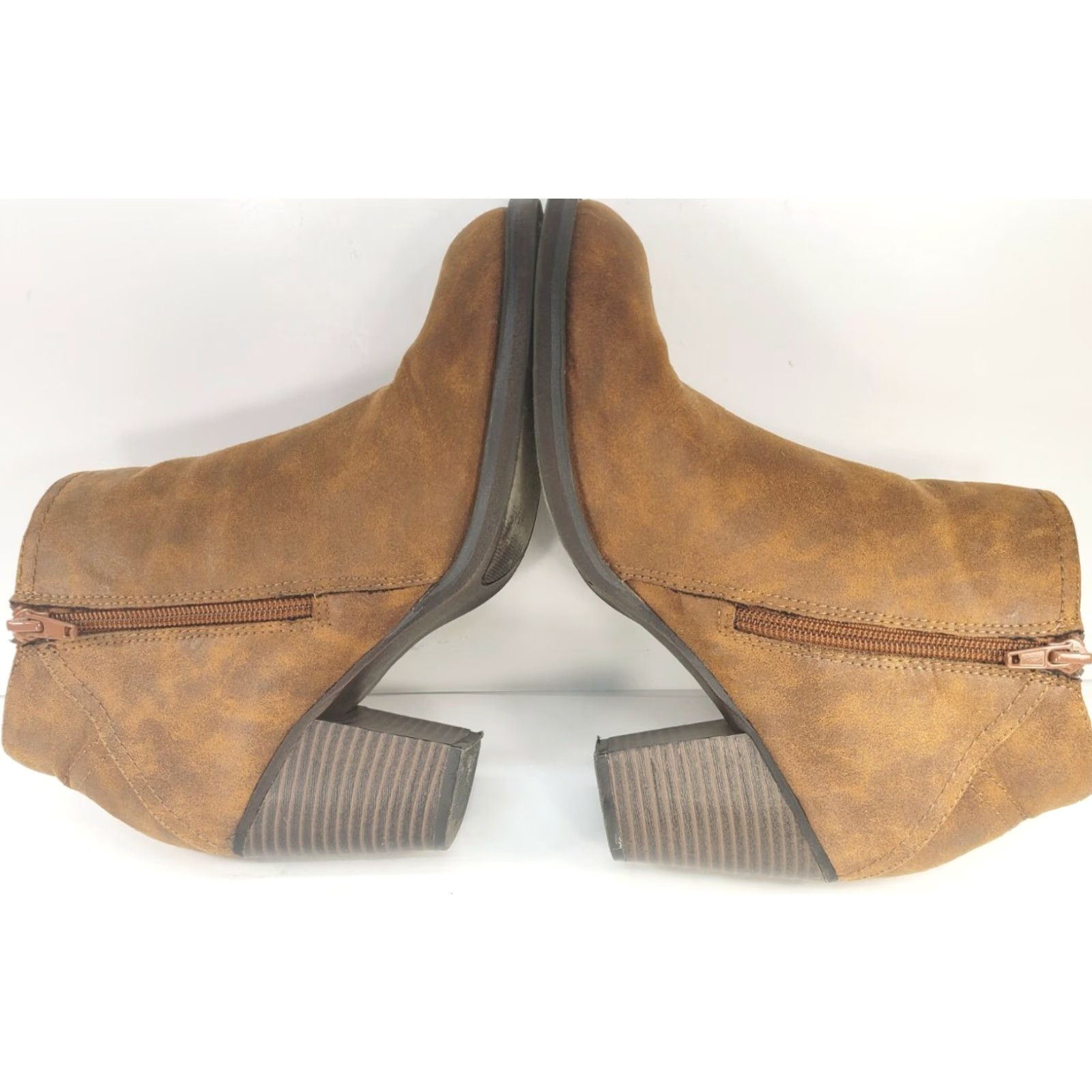 Vintage RAMPAGE Erica Cognac Brown Side Zip Booties Boots Women’s Size 8M Size US 8 / IT 38 - 7 Thumbnail