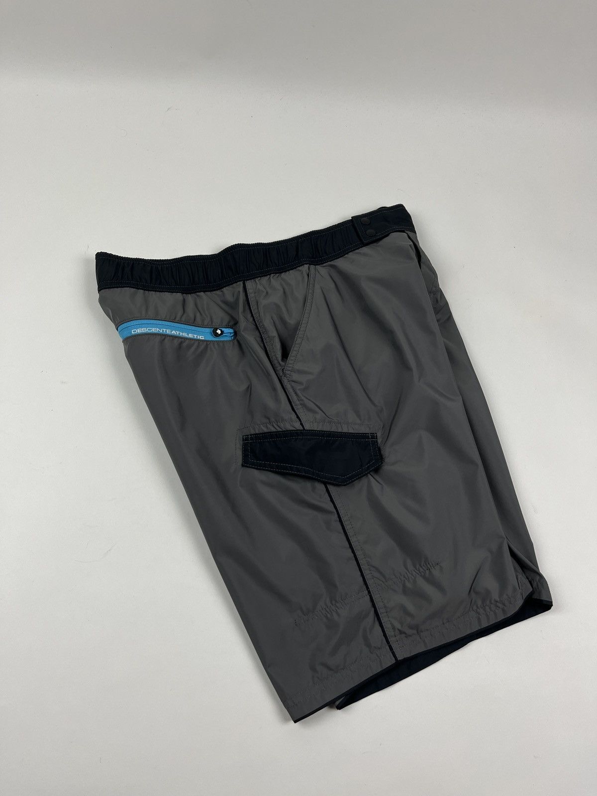 Descente Descente Athletic Nylon Cargo Shorts Size US 34 / EU 50 - 3 Thumbnail