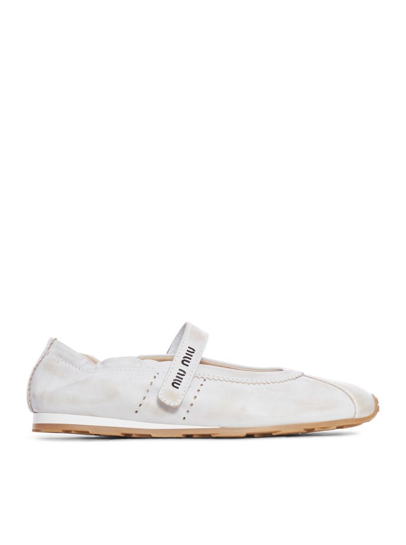 Miu Miu PLUME BALLET FLATS IN DÉLAVÉ EFFECT LEATHER Size US 6 / IT 36 - 1 Thumbnail