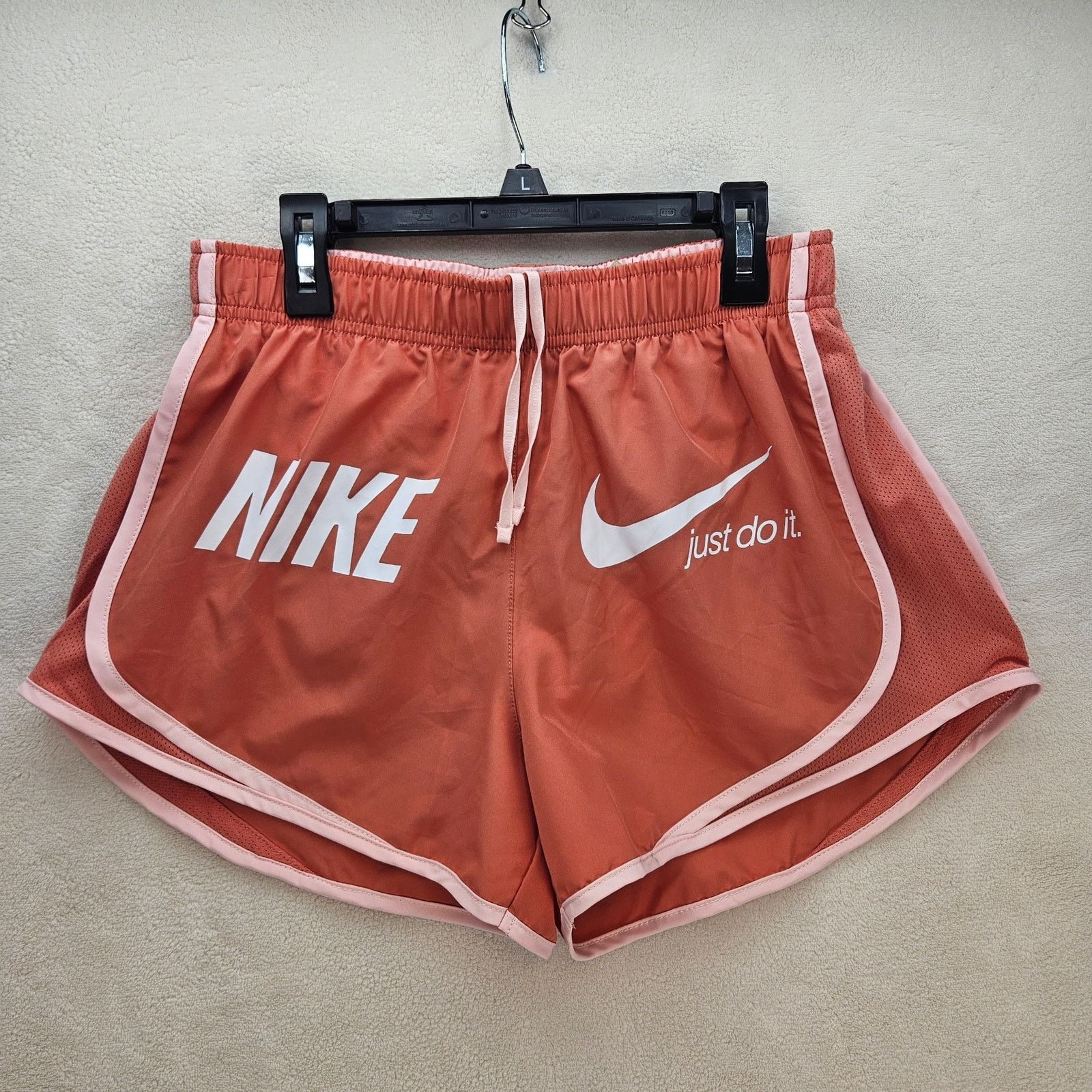 Nike NIKE WOMEN'S SMALL RUNNING SHORTS JUST DO IT LOGO DM7729-827 Size 27" / US 4 / IT 40 - 1 Thumbnail