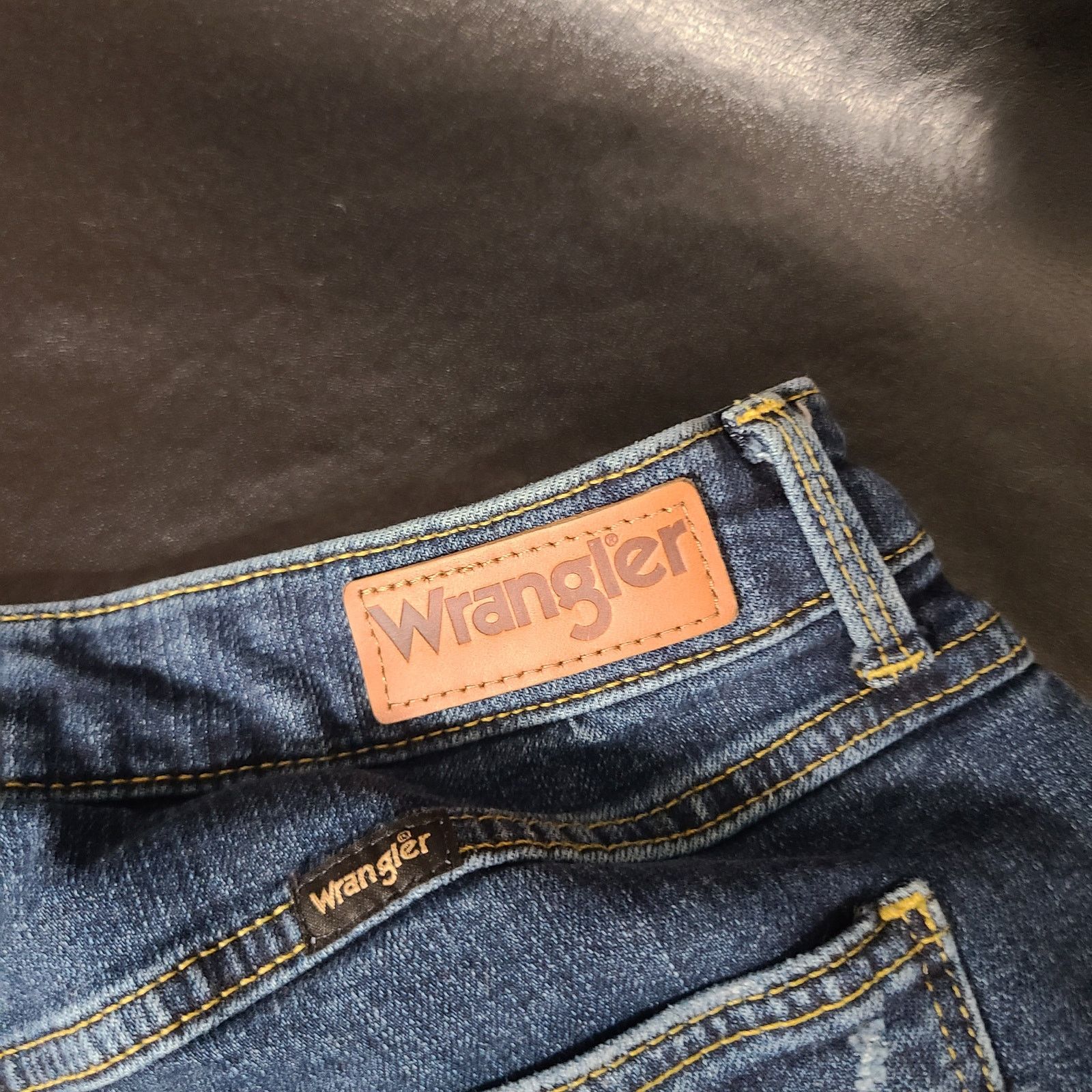 Wrangler Wrangler dark blue high-rise true straight crop size 12 Size 34" / US 12 / IT 48 - 7 Thumbnail