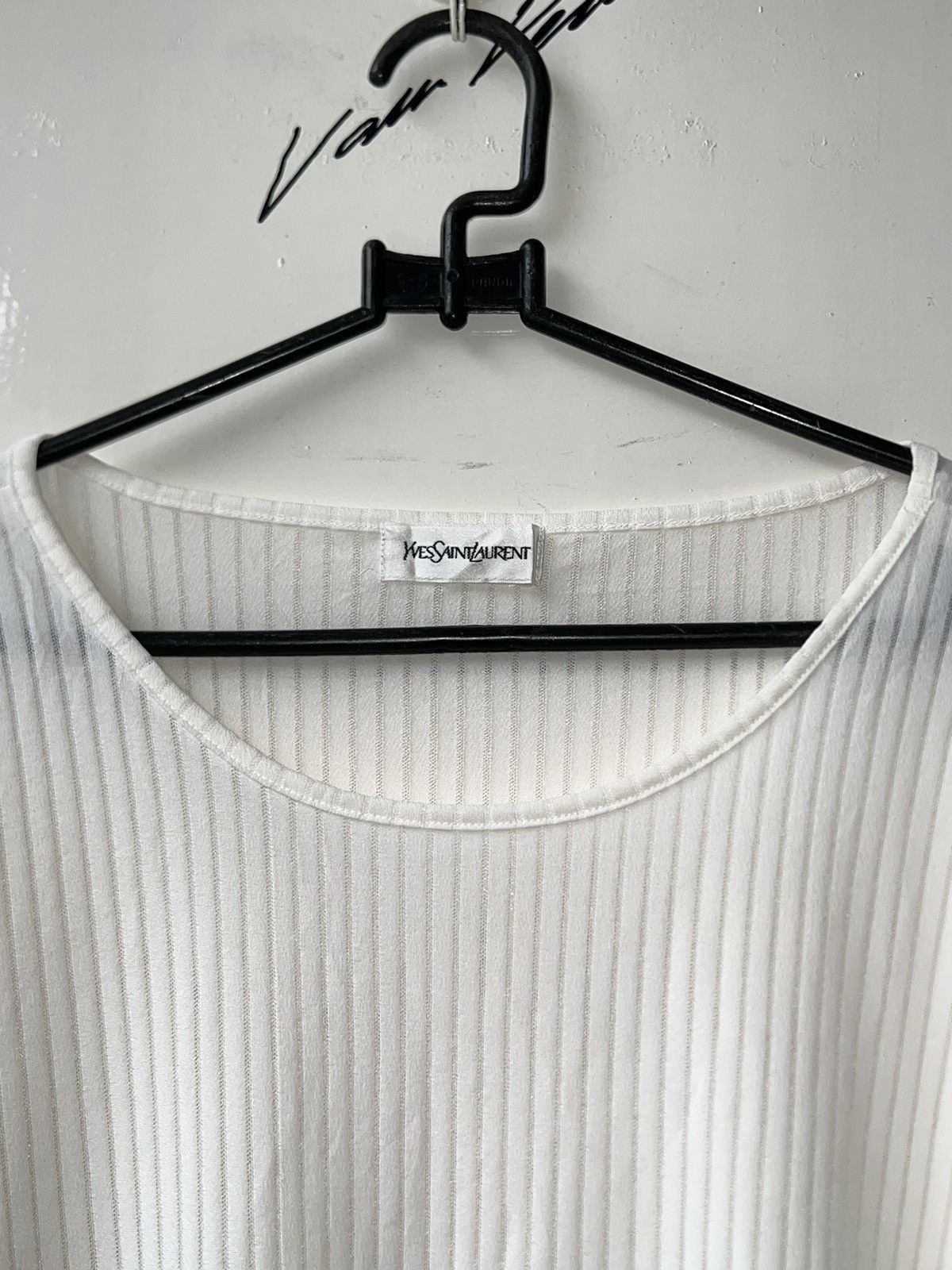 Yves Saint Laurent YSL Yves Saint Lauren White Pleats T-shirt Size US S / EU 44-46 / 1 - 14 Thumbnail