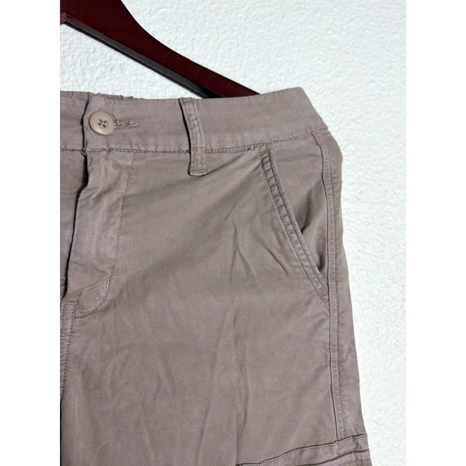 American Eagle Outfitters American Eagle Pants Womens 00 Short Khaki Mid Rise Wide Leg Baggy Cargo 28x30 Size 28" / US 6 / IT 42 - 6 Thumbnail