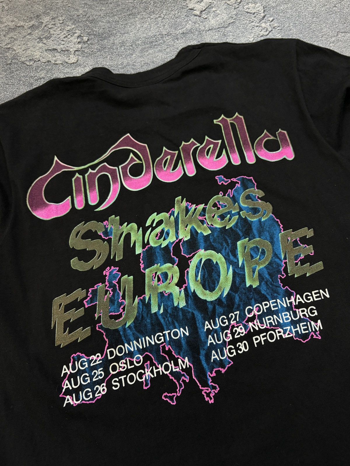 Vintage Vintage Cinderella Band Shakes Europe Tour T-Shirt Medium Size US M / EU 48-50 / 2 - 6 Thumbnail