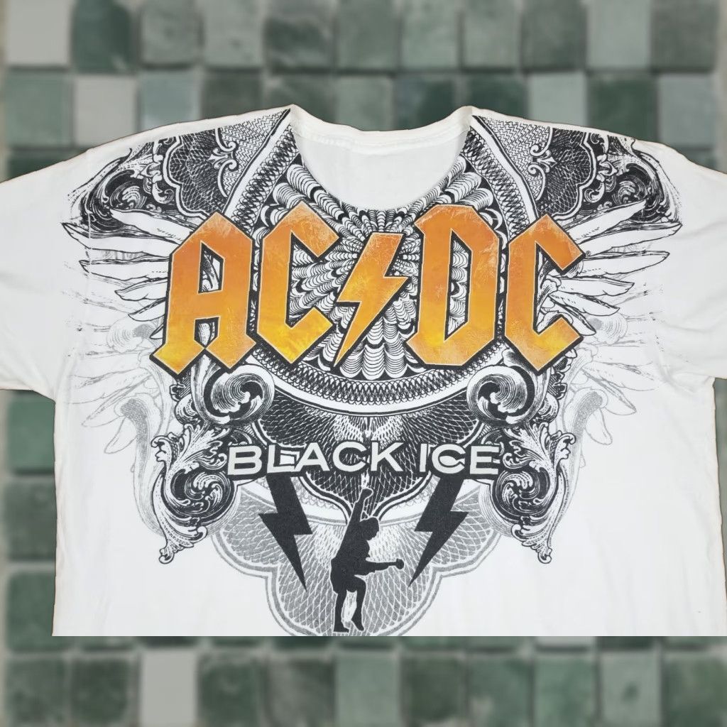 Vintage VINTAGE AC/DC T-Shirt Rock Tour 2008 XL White Men XL Crew Neck Short Sleeve Cotton" Size US XL / EU 56 / 4 - 1 Thumbnail