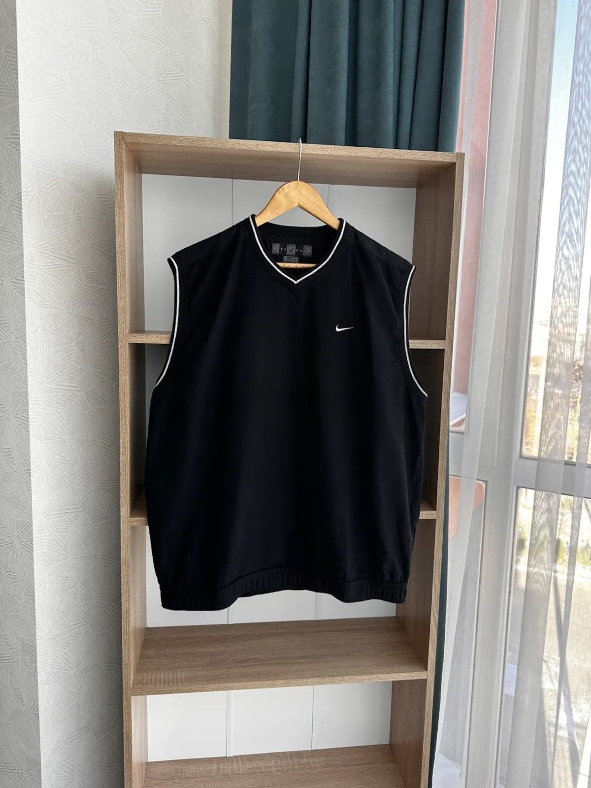 Vintage Nike Golf Steetstyle Japanese Nylon Black Vest