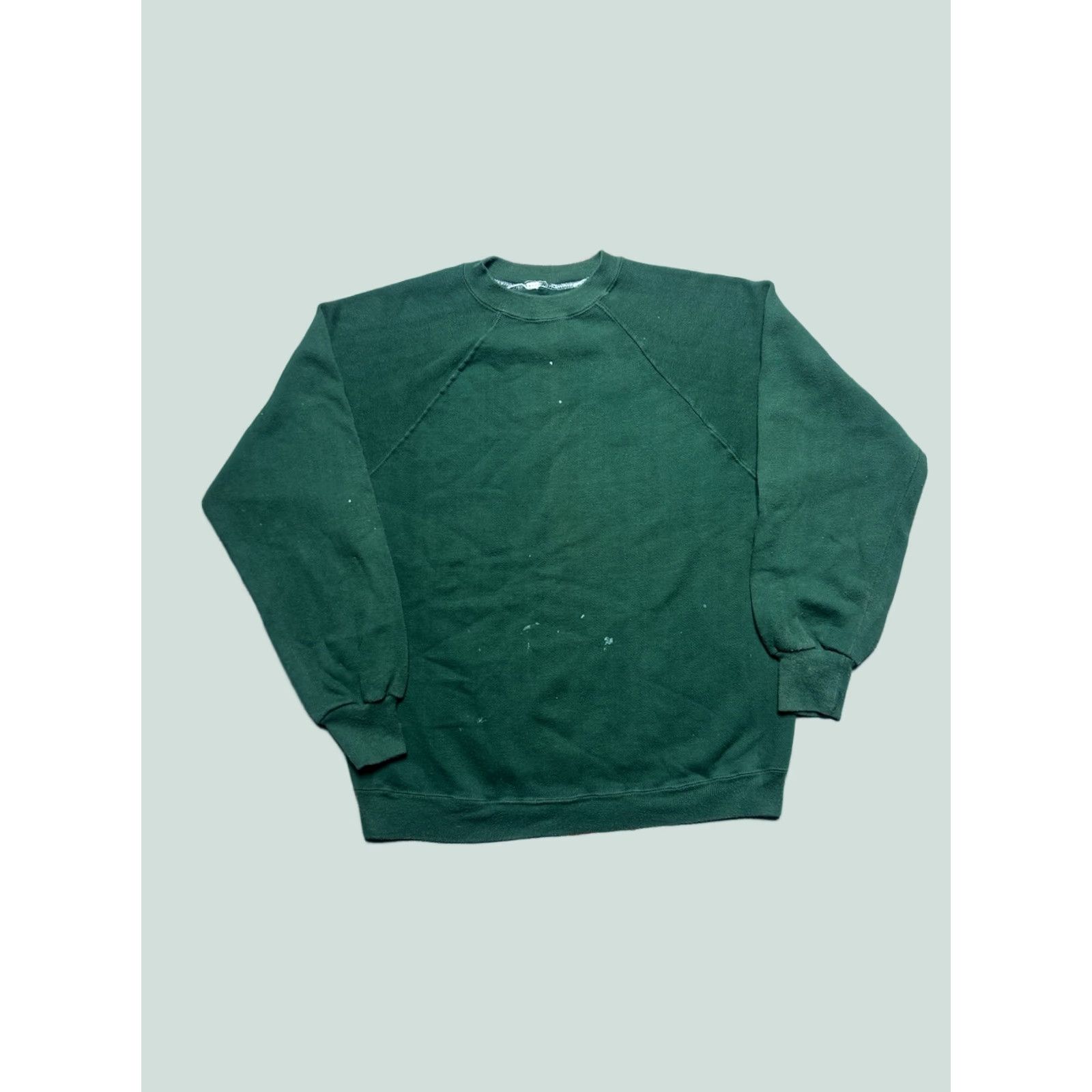 Vintage VINTAGE Sweatshirt Crewneck Green Raglan Distressed Paint 80s 70s M Mens Size US M / EU 48-50 / 2 - 1 Thumbnail