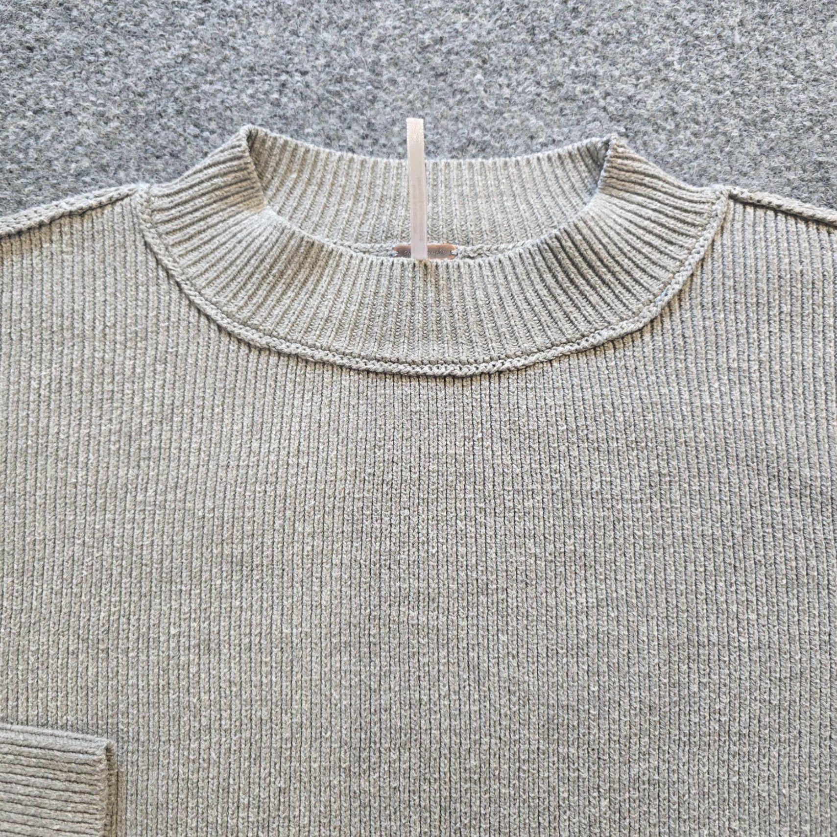 Free People Free People Sweater Womens XS Gray Cropped Oversized Capsule Casual Minimal Shirt Hull? Size XS / US 0-2 / IT 36-38 - 2 Thumbnail