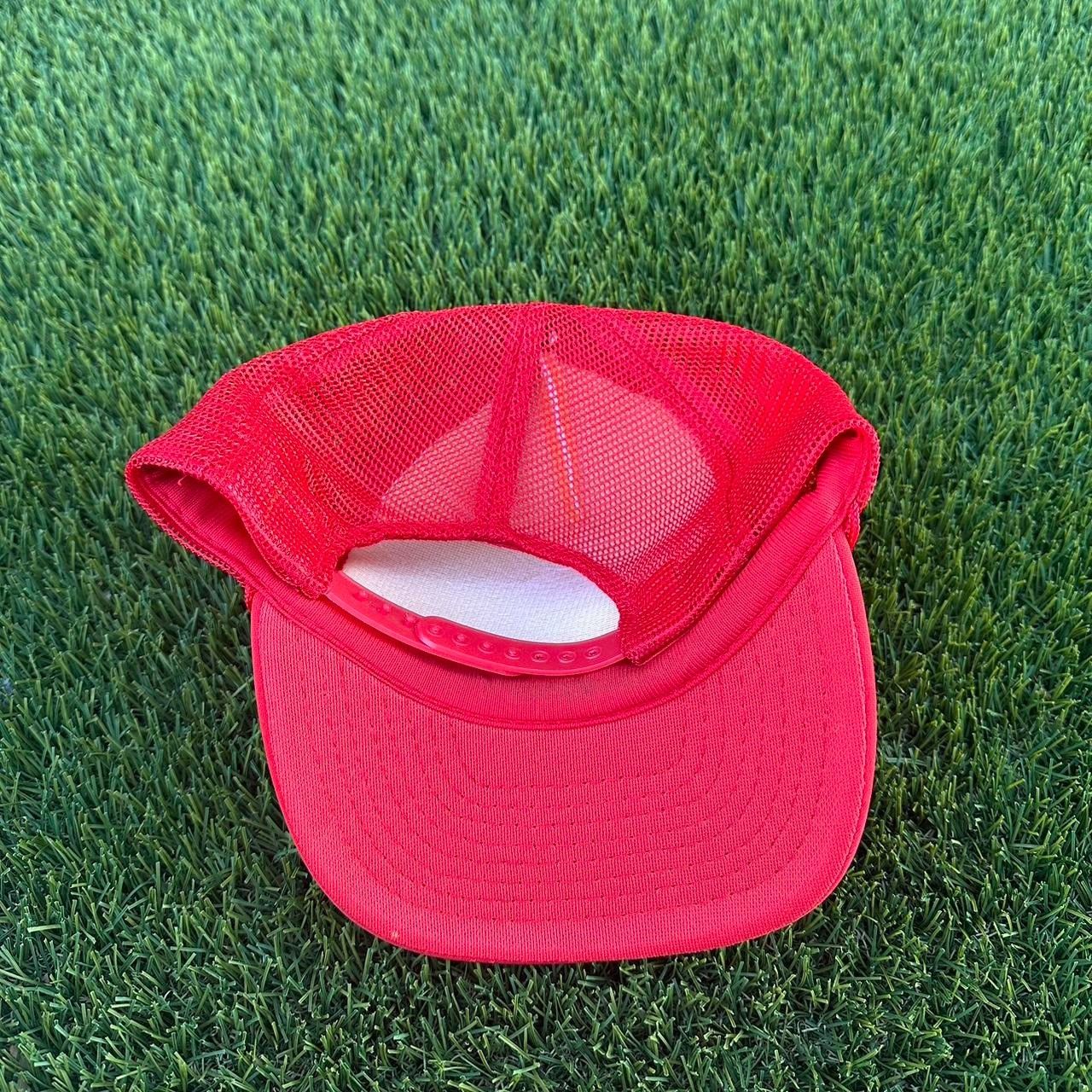 New Era × Vintage Vintage Battling Barracudas Trucker SnapBack Hat Size ONE SIZE - 3 Thumbnail