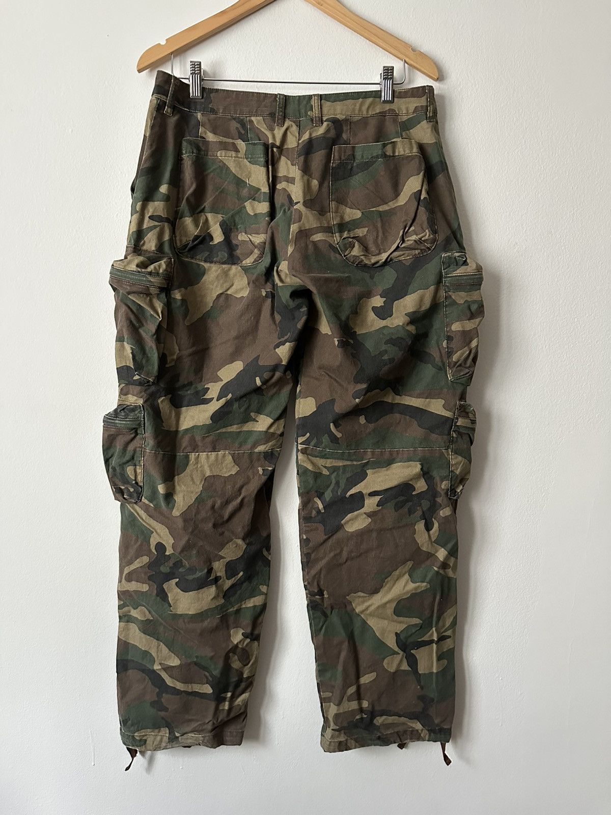 John Elliott JOHN ELLIOTT — Women’s camo cargo pants Size 26" / US 2 / IT 38 - 2 Thumbnail