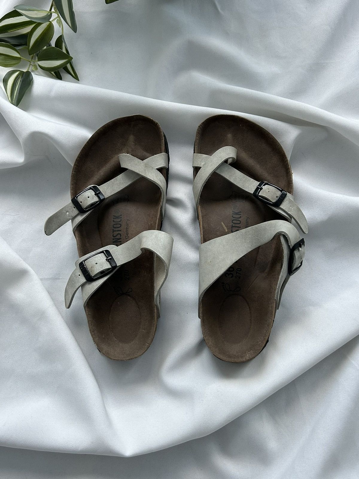 Birkenstock Birkenstock Suede Gray Leather Streetwear Sandals Size US 6 / IT 36 - 6 Thumbnail