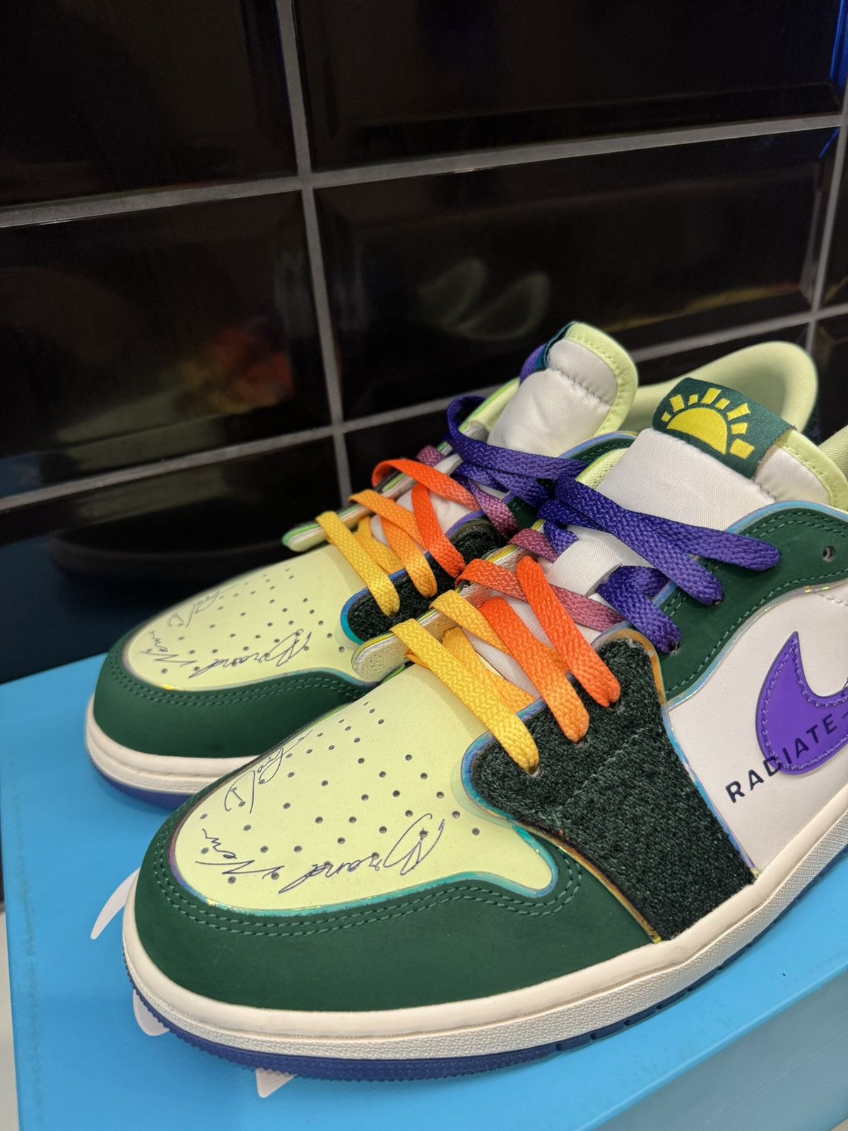 Jordan Brand Air Jordan 1 Low OG “Doernbecher 2023” – Size 13 Size US 13 / EU 46 - 6 Thumbnail
