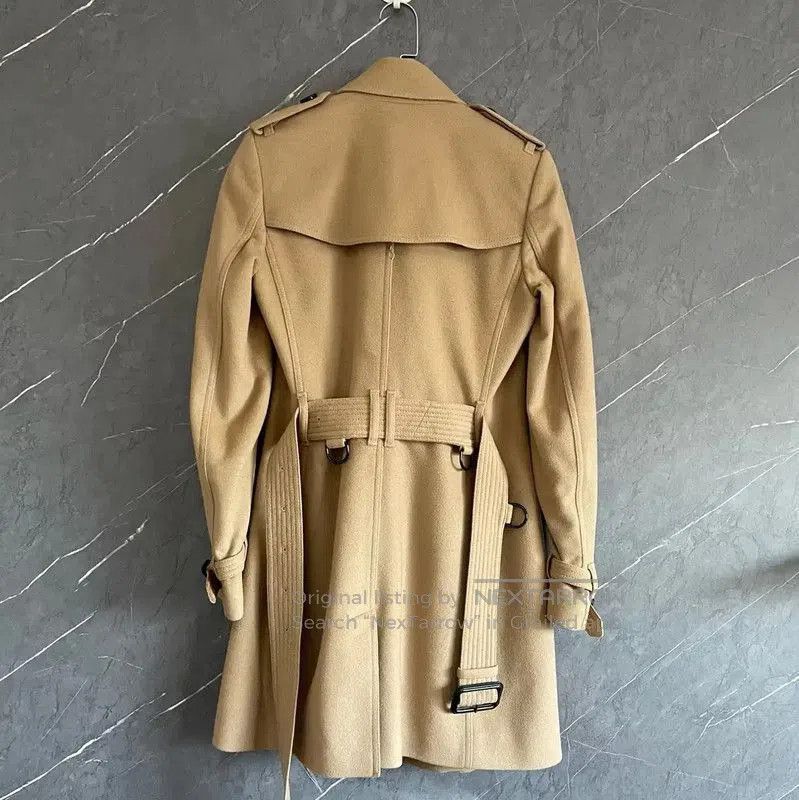 Burberry Burberry Khaki Cotton Women's Trench Coat. Size L / US 10 / IT 46 - 2 Thumbnail