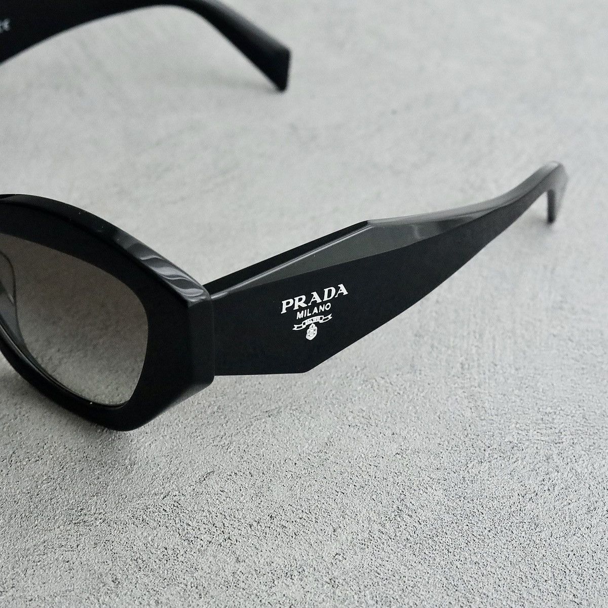 Prada PRADA 07YS SUNGLASSES Size ONE SIZE - 3 Thumbnail