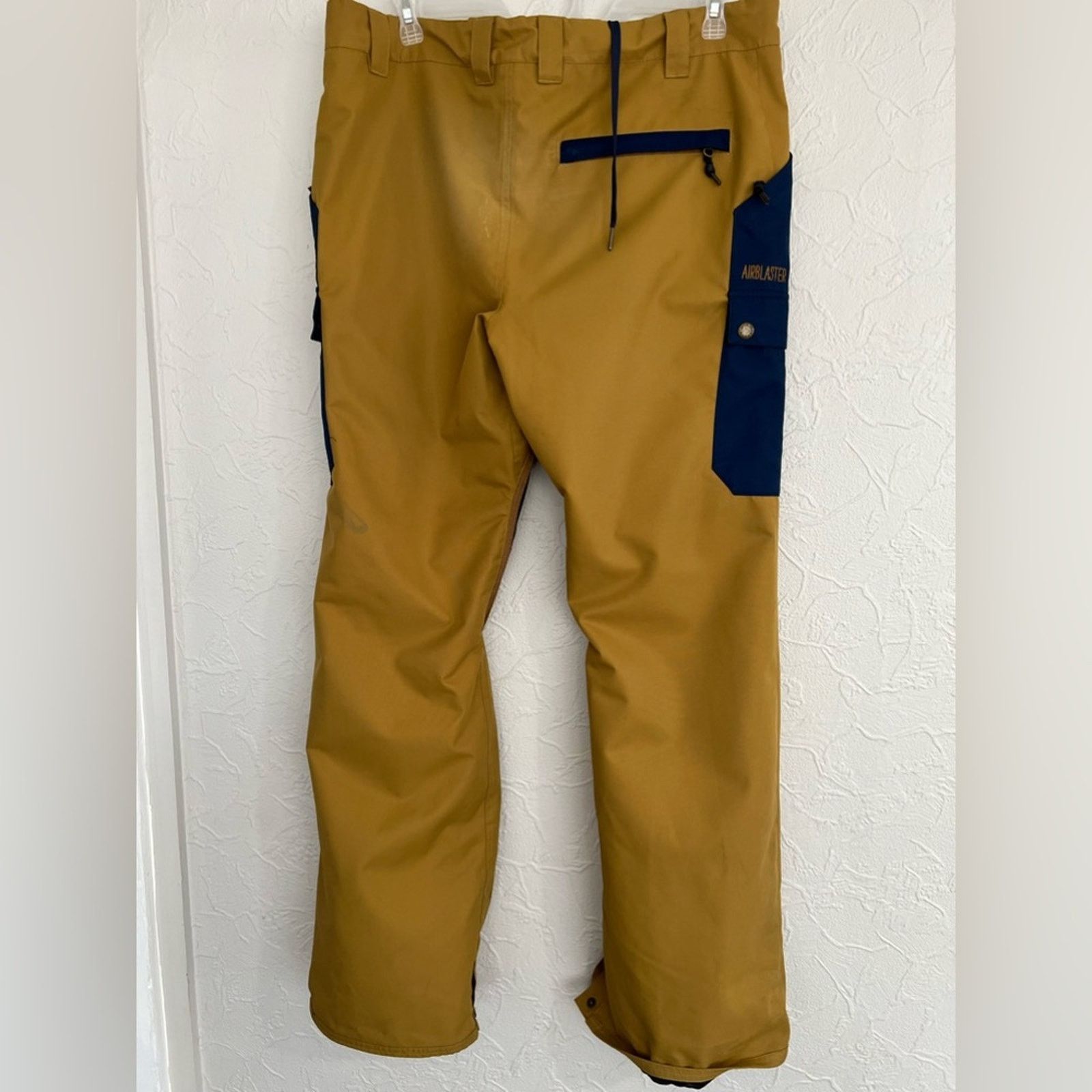 Airblaster AirBlaster Freedom Series Tan Navy Shell Ski Snowboard Pants Size US 38 / EU 54 - 2 Thumbnail