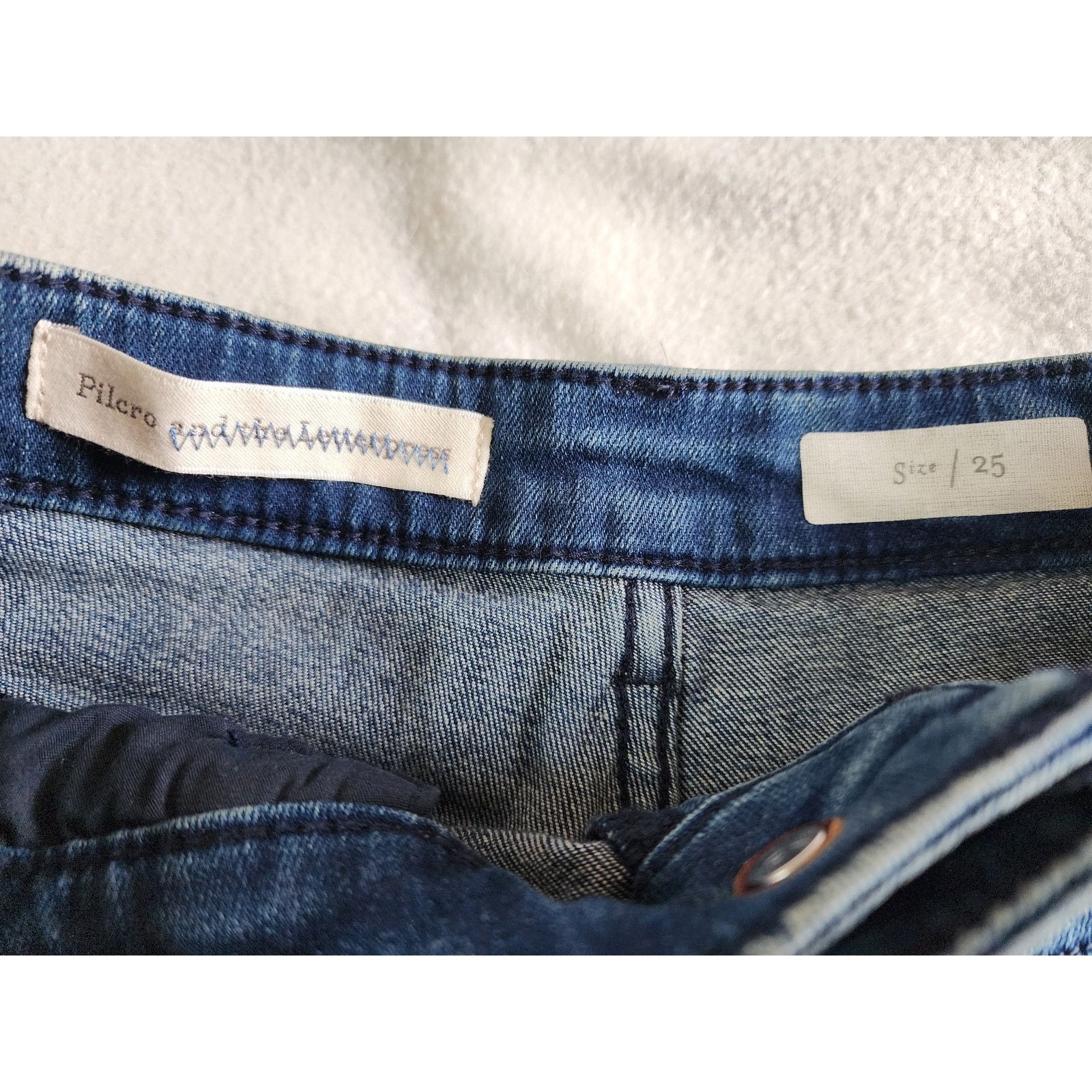 Anthropologie Pilcro Stet Braided Leather Flare Retro Boho Jeans Size 25 Size 25" / US 0 / IT 36 - 5 Thumbnail