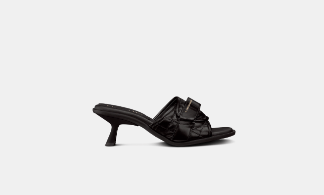 o1bcso1str0524 Heeled Sandals in Black