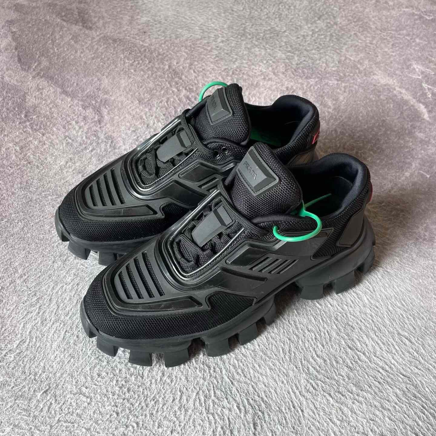 Prada Prada Black Lowtop Sneakers L Women Size US 8 / IT 38 - 1 Thumbnail
